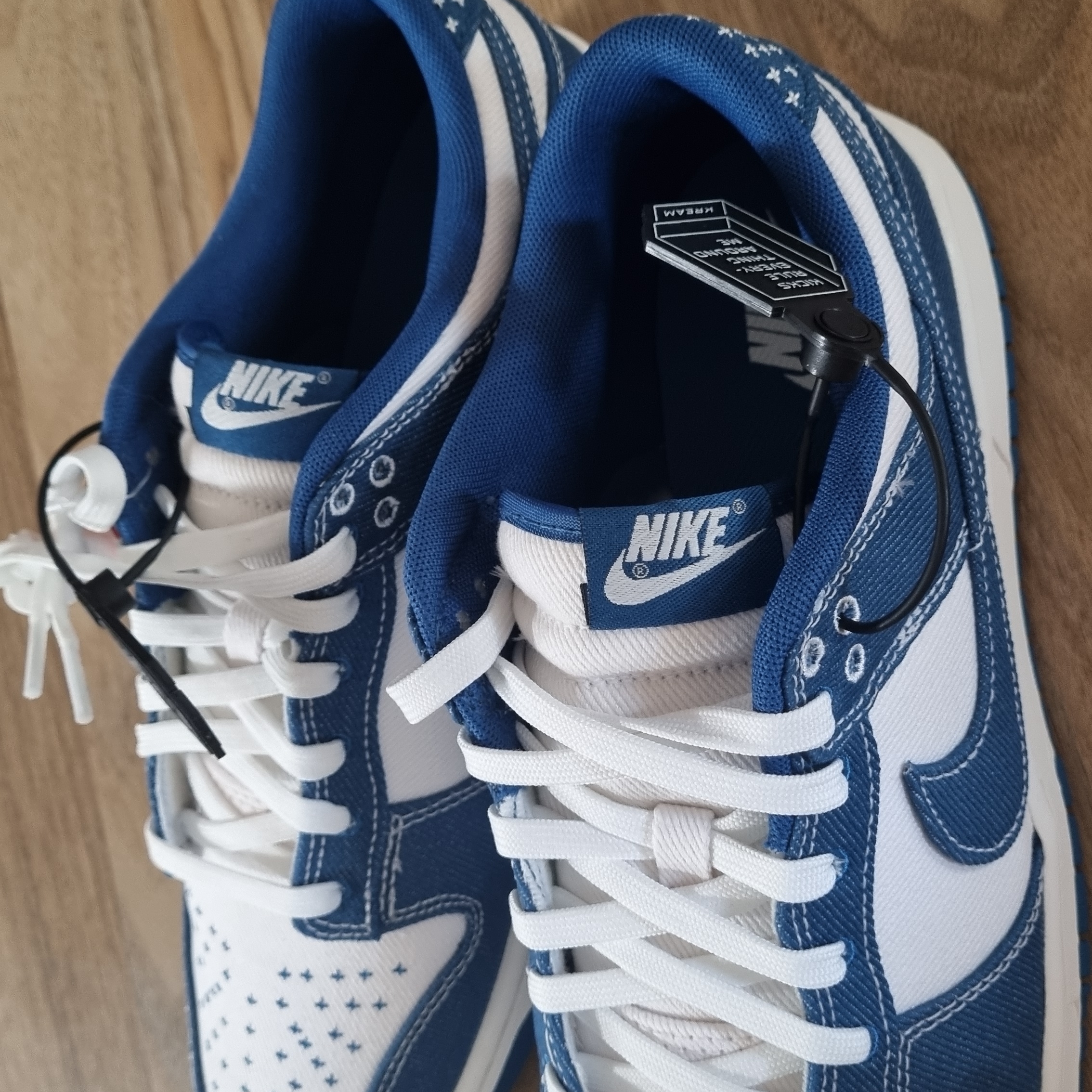 Nike Dunk Low Retro SE Industrial Blue 착용 스타일