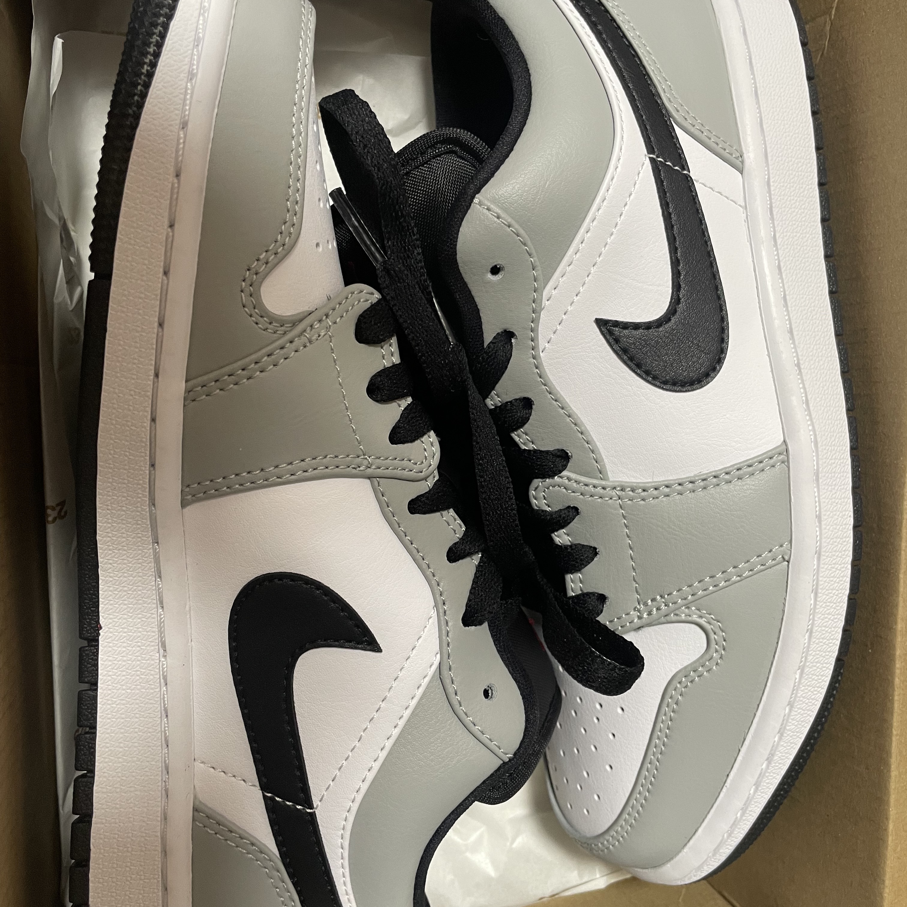 Jordan 1 Low Light Smoke Grey 착용 스타일 - 2