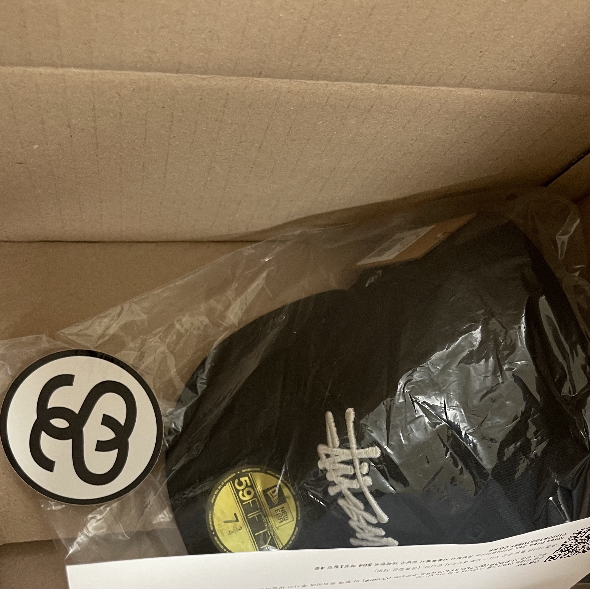 Stussy Authentic New Era Cap Black 착용 스타일