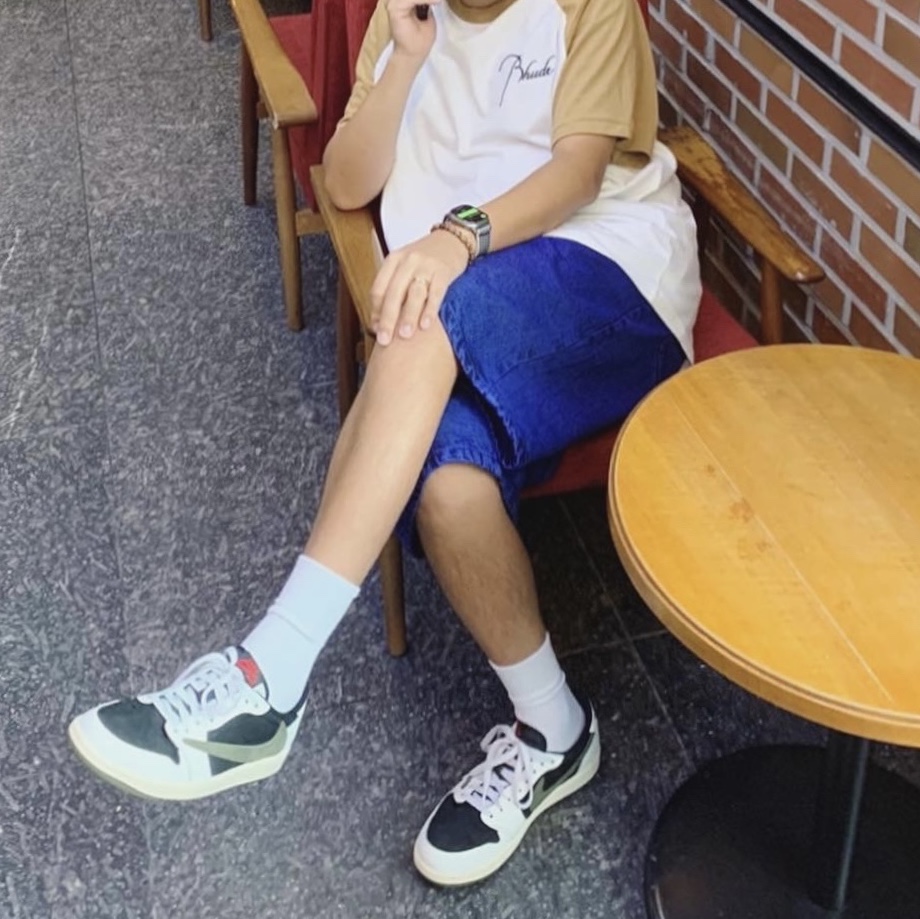 (W) Jordan 1 x Travis Scott Retro Low OG SP Medium Olive 착용 스타일