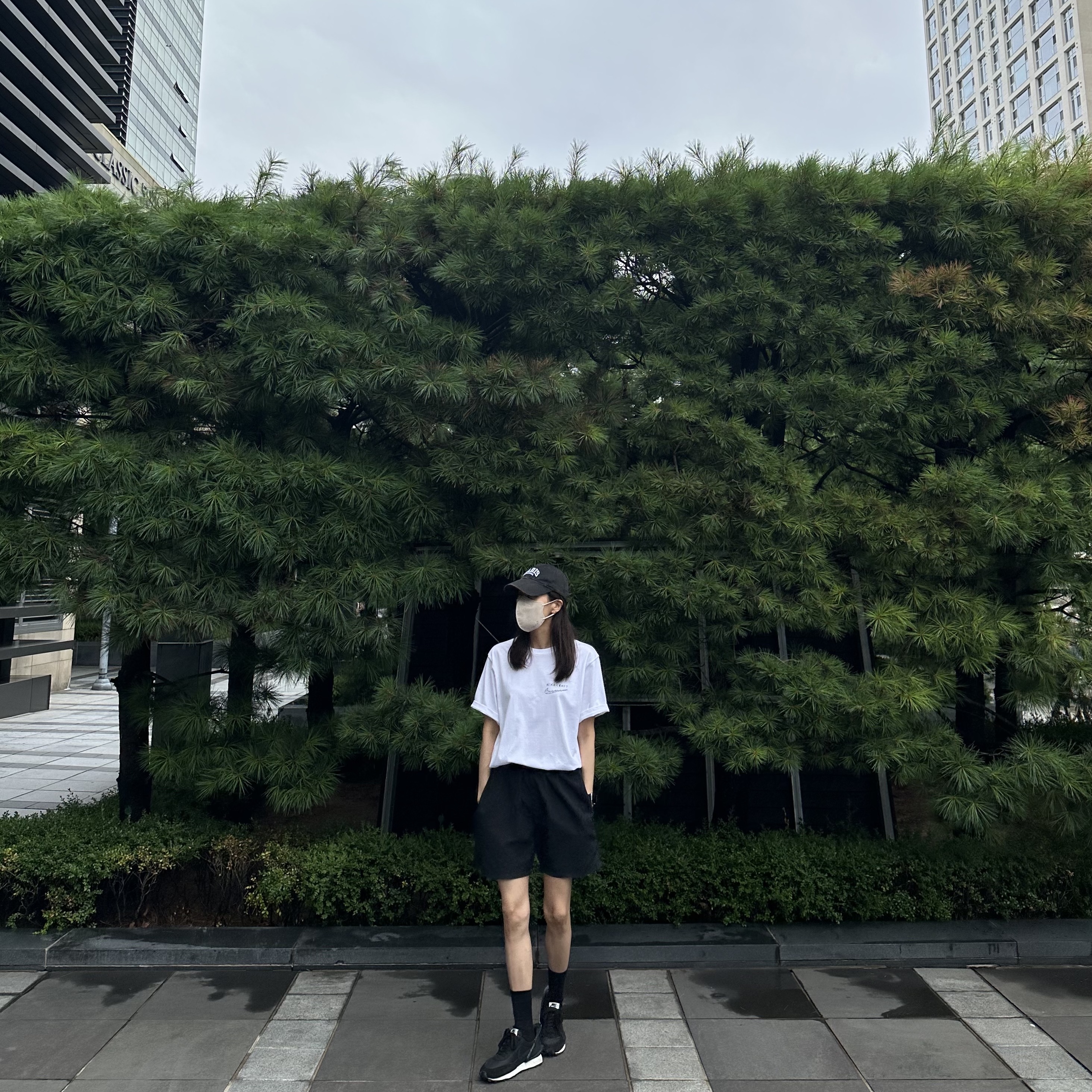 (W) Nike x Undercover Daybreak Black Sail, Nike x Tom Sachs Nikecraft Studio T-Shirt White 착용 스타일