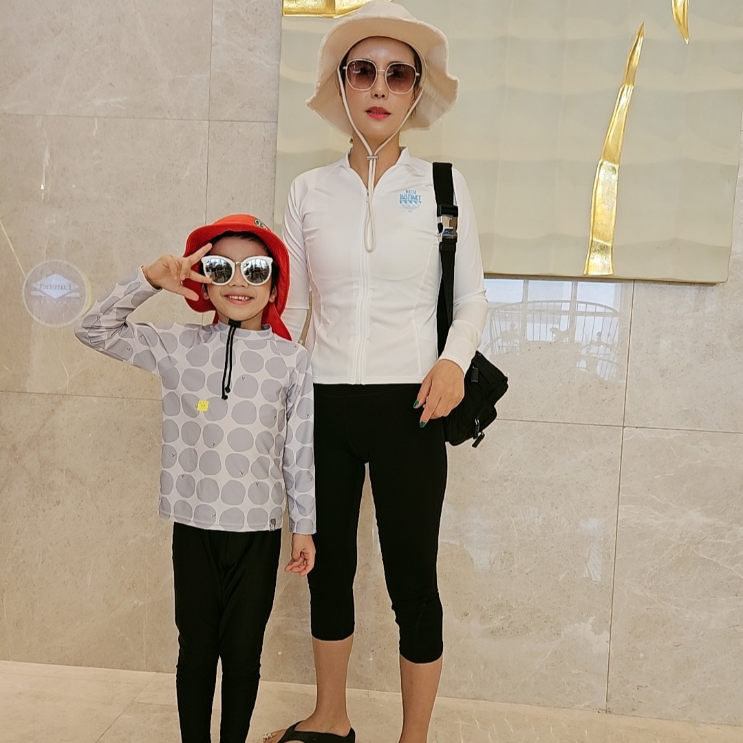 Jacquemus Le Bob Artichaut Bucket Hat Off White 착용 스타일 - 1