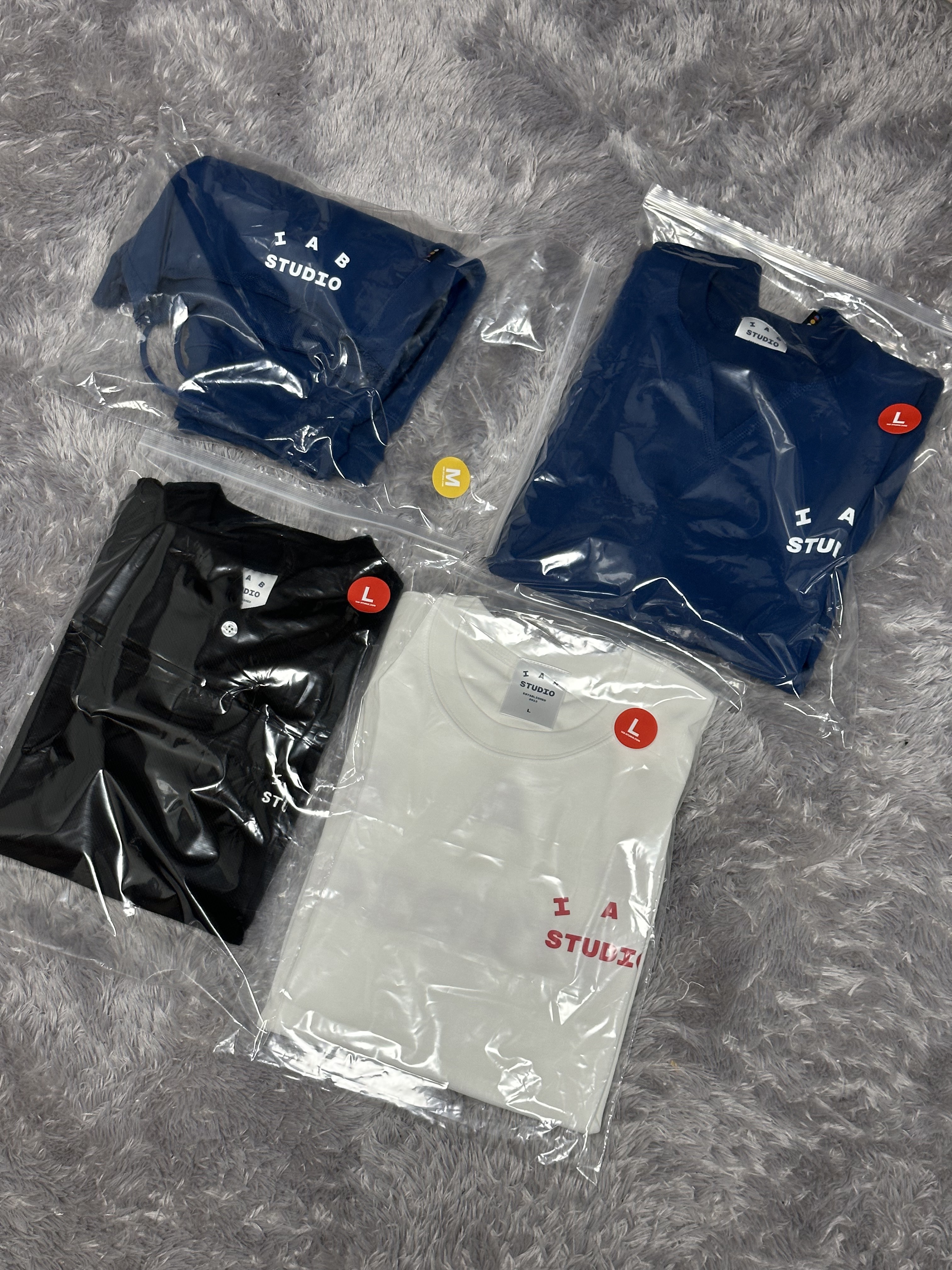 IAB Studio Heavy Short Sleeve Sweatshirt Navy - 23FW, IAB Studio Heavy Sweatshorts Navy - 23FW 착용 스타일