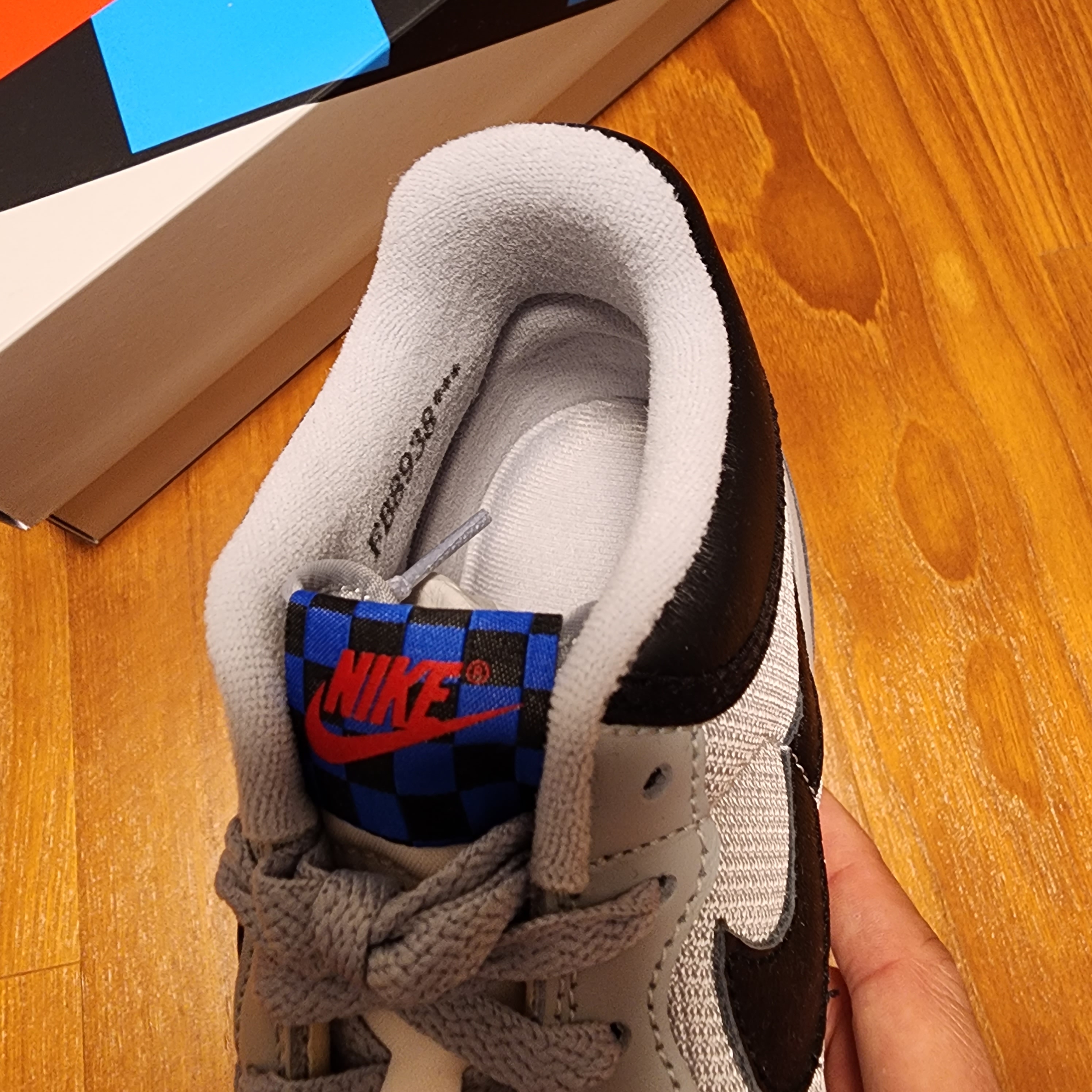 Nike Mac Attack QS SP Light Smoke Grey 착용 스타일 - 4