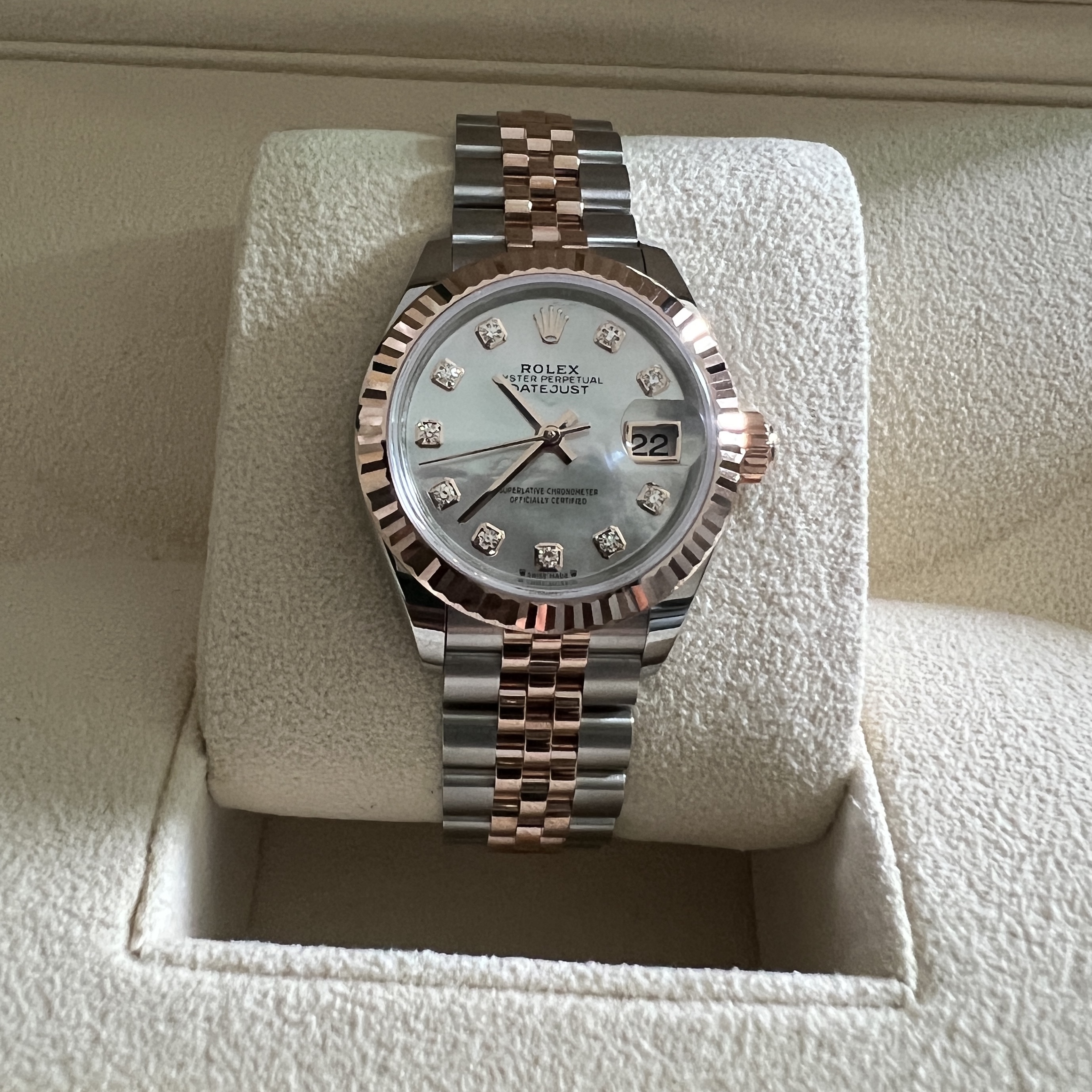 Rolex Lady-Datejust 28mm 279171 MoP Diamond-Set Jubilee 착용 스타일 - 4