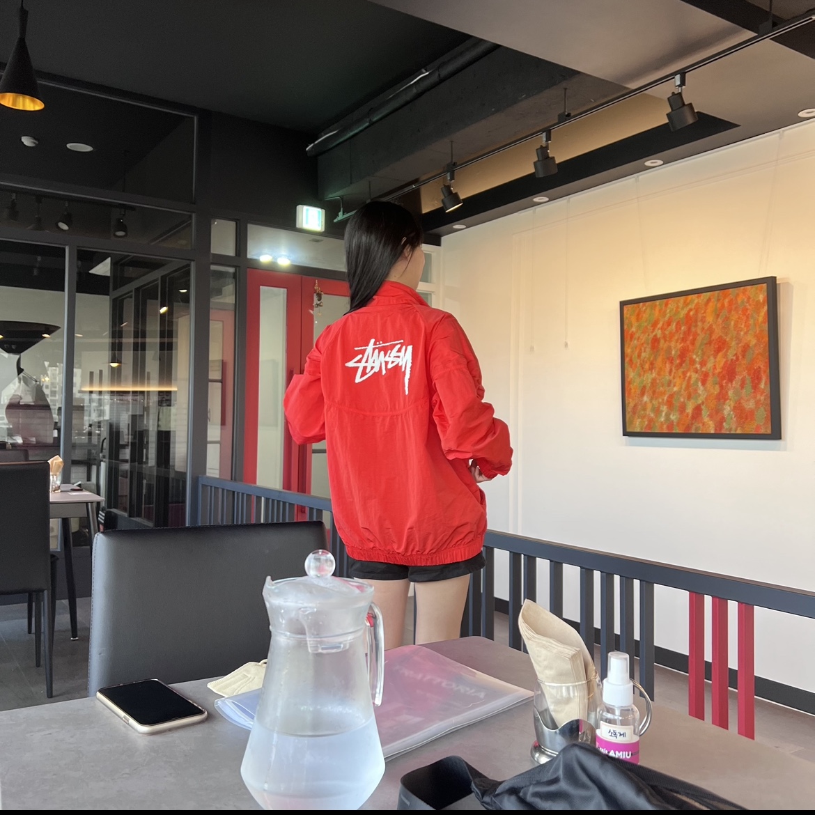 Nike x Stussy Windrunner Jacket Habanero Red 착용 스타일