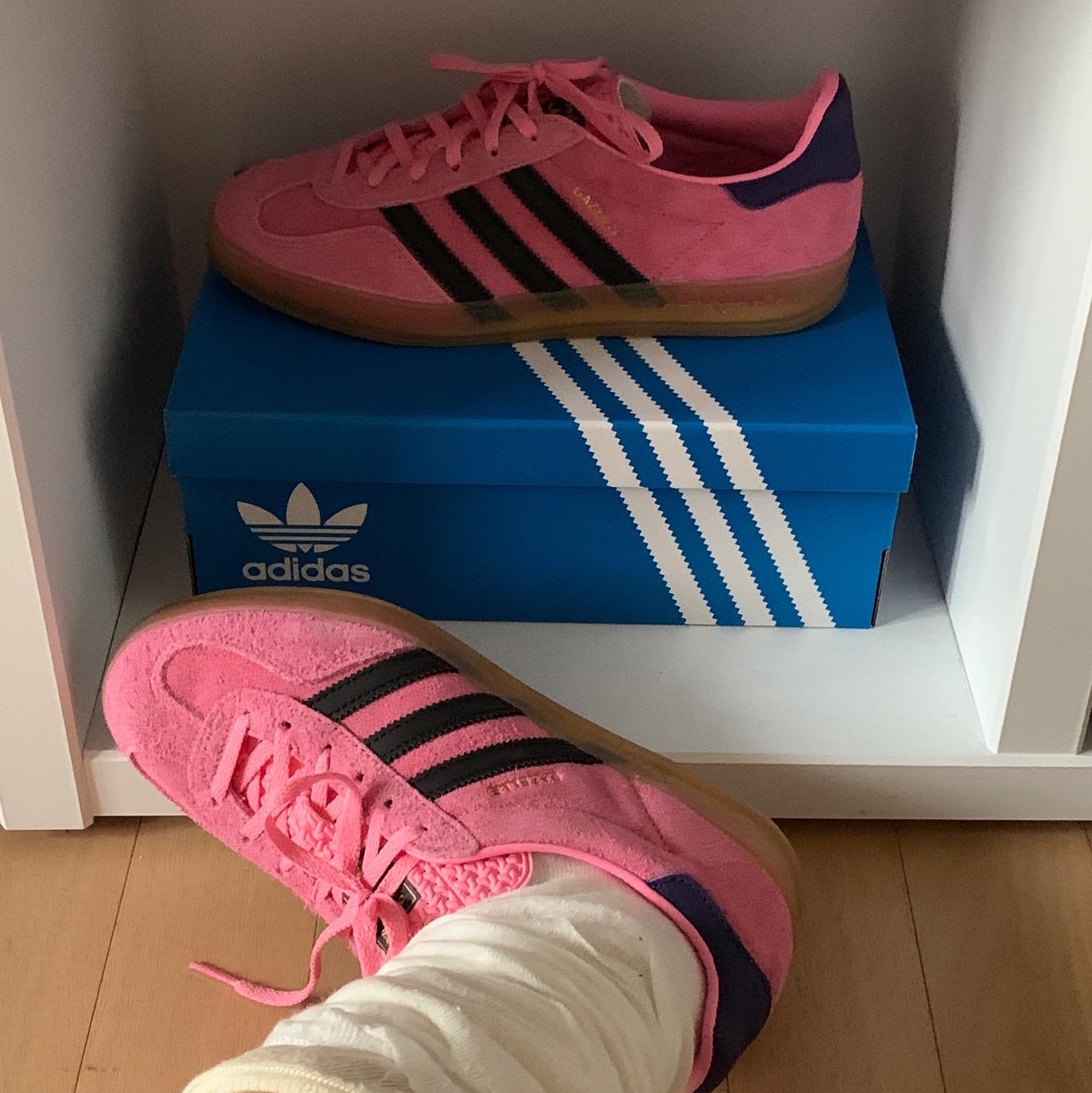 (W) Adidas Gazelle Indoor Bliss Pink 착용 스타일 - 4