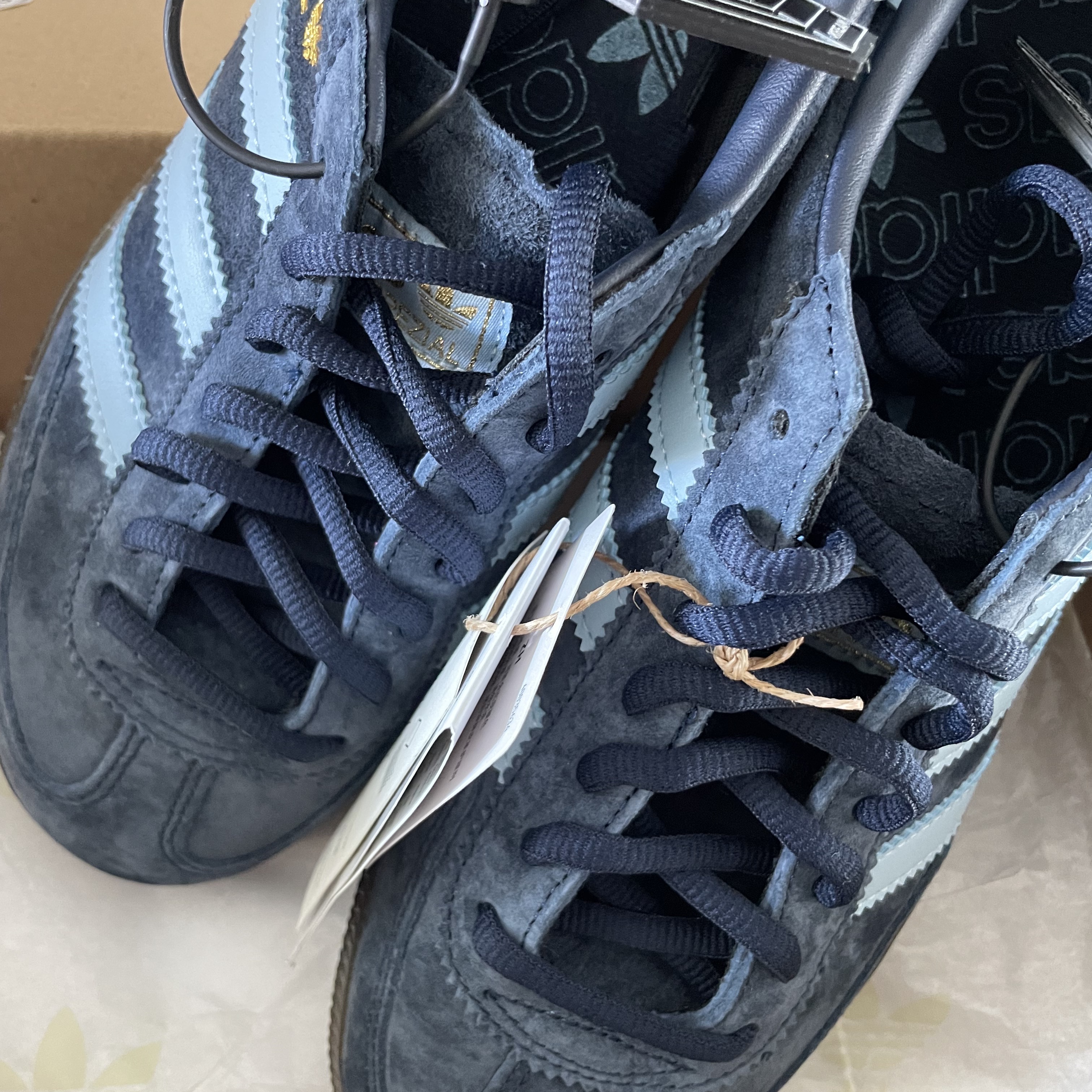 Adidas Spezial Handball Collegiate Navy 착용 스타일 - 1