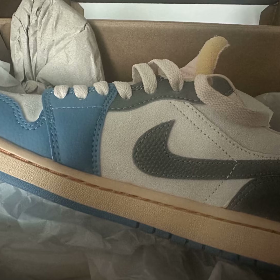 Jordan 1 Low SE Tokyo 96 착용 스타일 - 1
