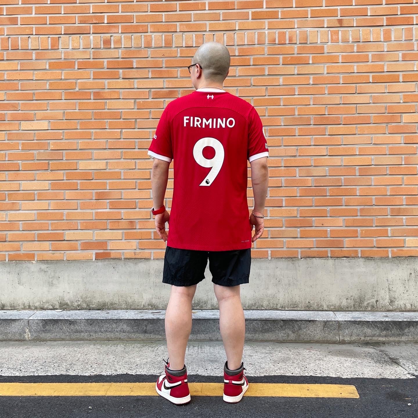 Nike Liverpool FC 2023/24 Dri-Fit ADV Match Home Jersey Gym Red (Non Marking Ver.), Nike Liverpool FC 2023/24 Dri-Fit Stadium Home Jersey Gym Red (Non Marking Ver.) 착용 스타일 - 2