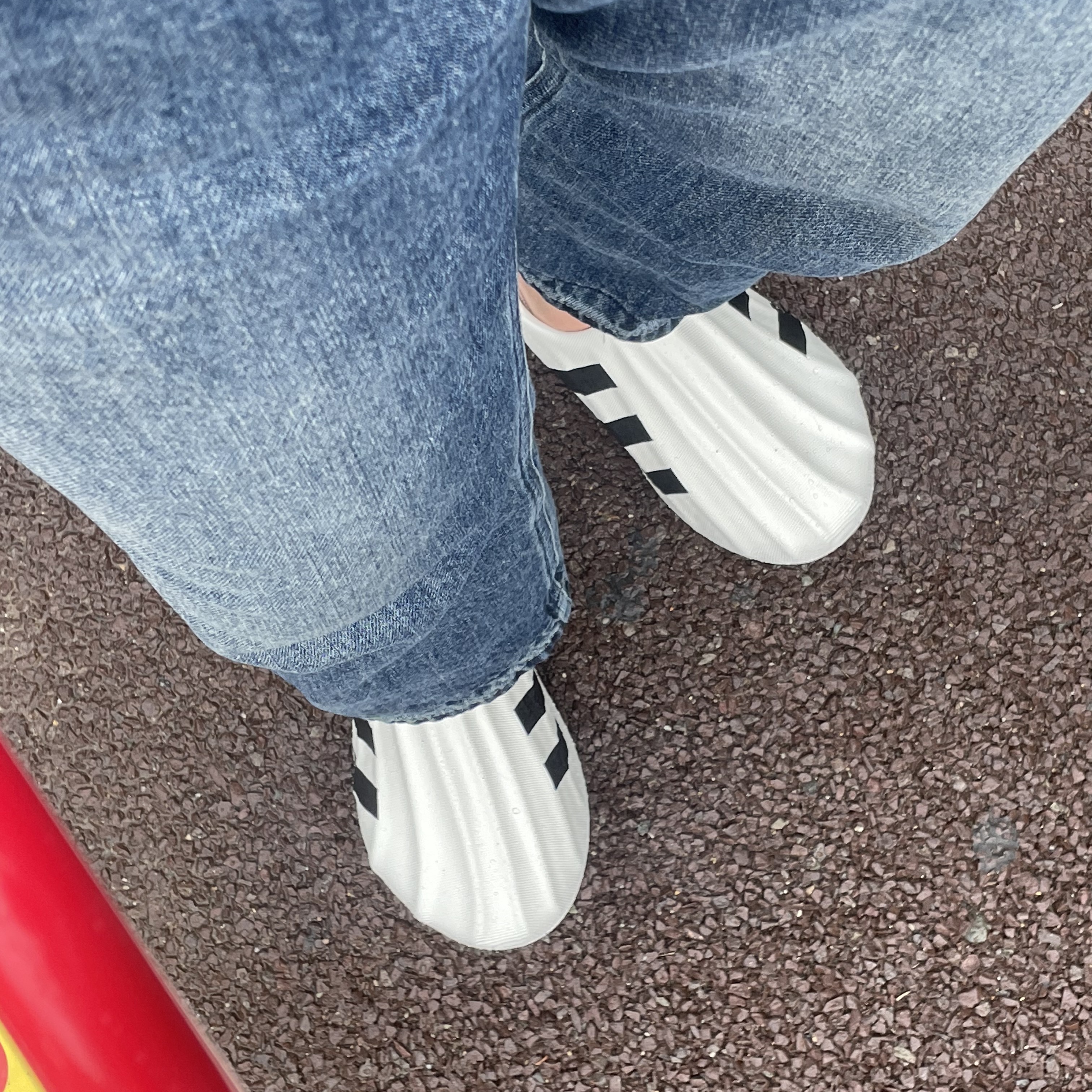 Adidas Adifom Superstar Core White 착용 스타일