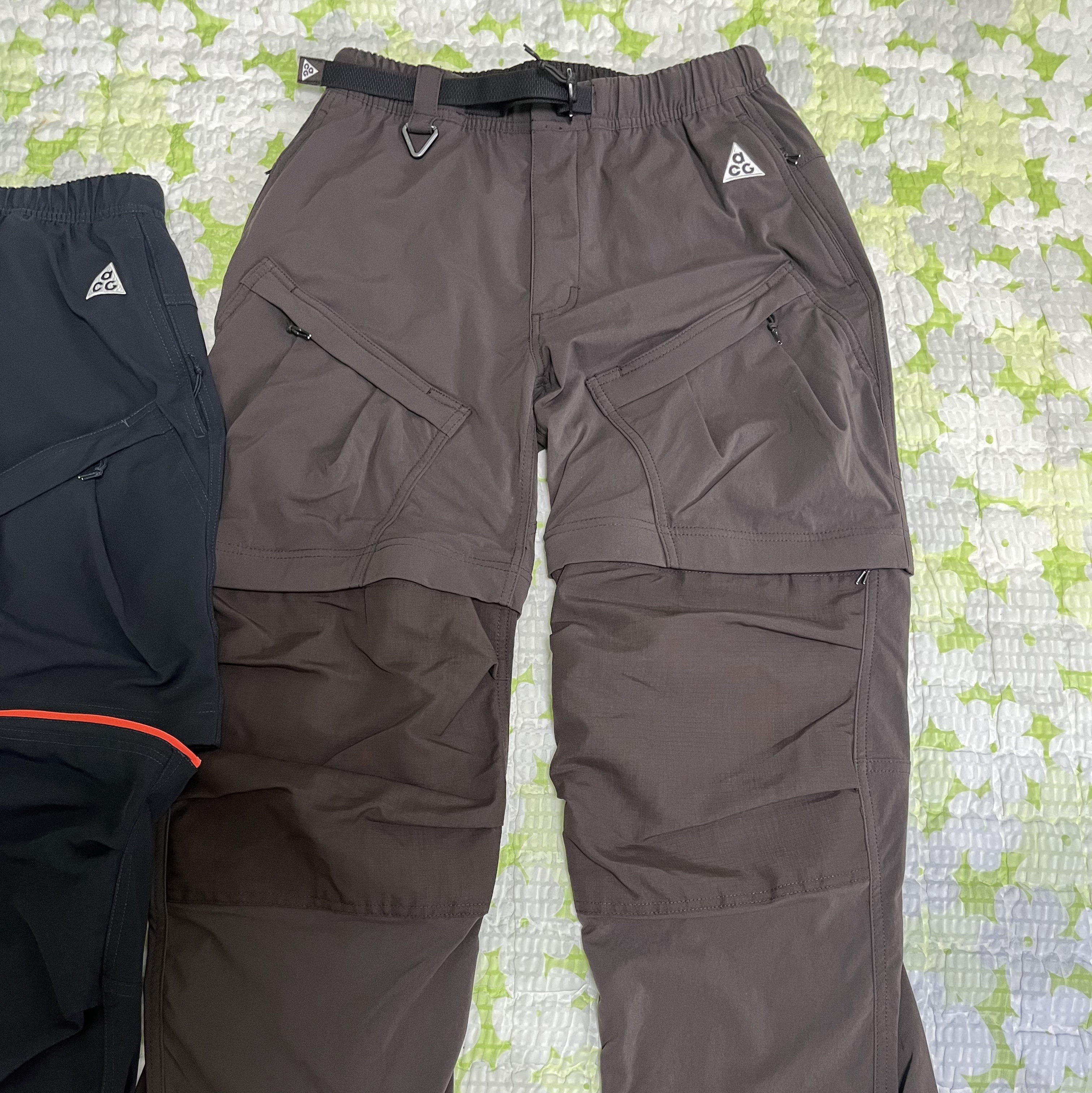 Nike ACG Smith Summit Cargo Pants Velvet Brown - Asia, Nike ACG Smith Summit Cargo Pants Black - Asia 착용 스타일 - 3