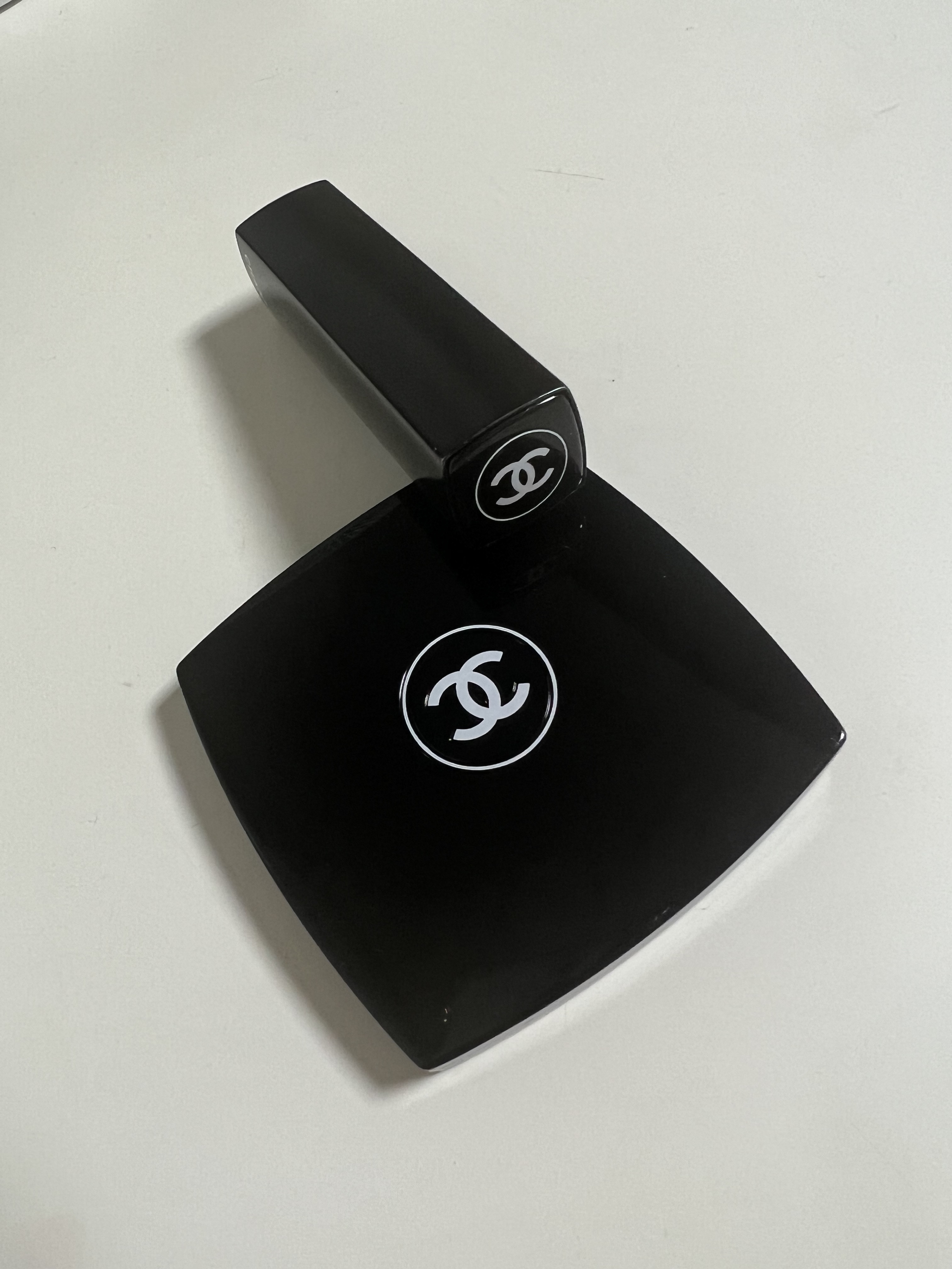 Chanel Miroir Double Facette 착용 스타일