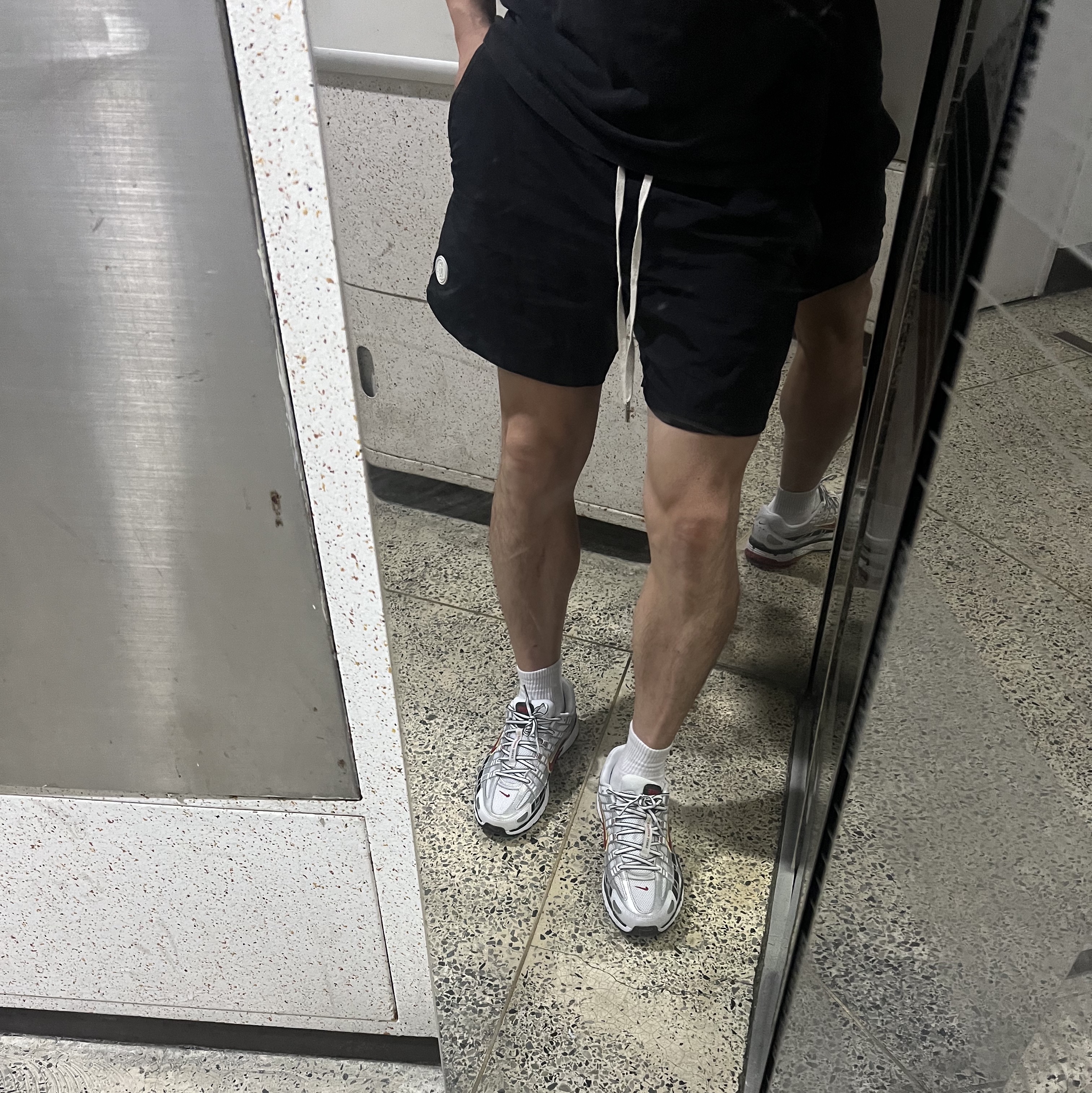 (W) Nike P-6000 Metallic Silver Red 착용 스타일