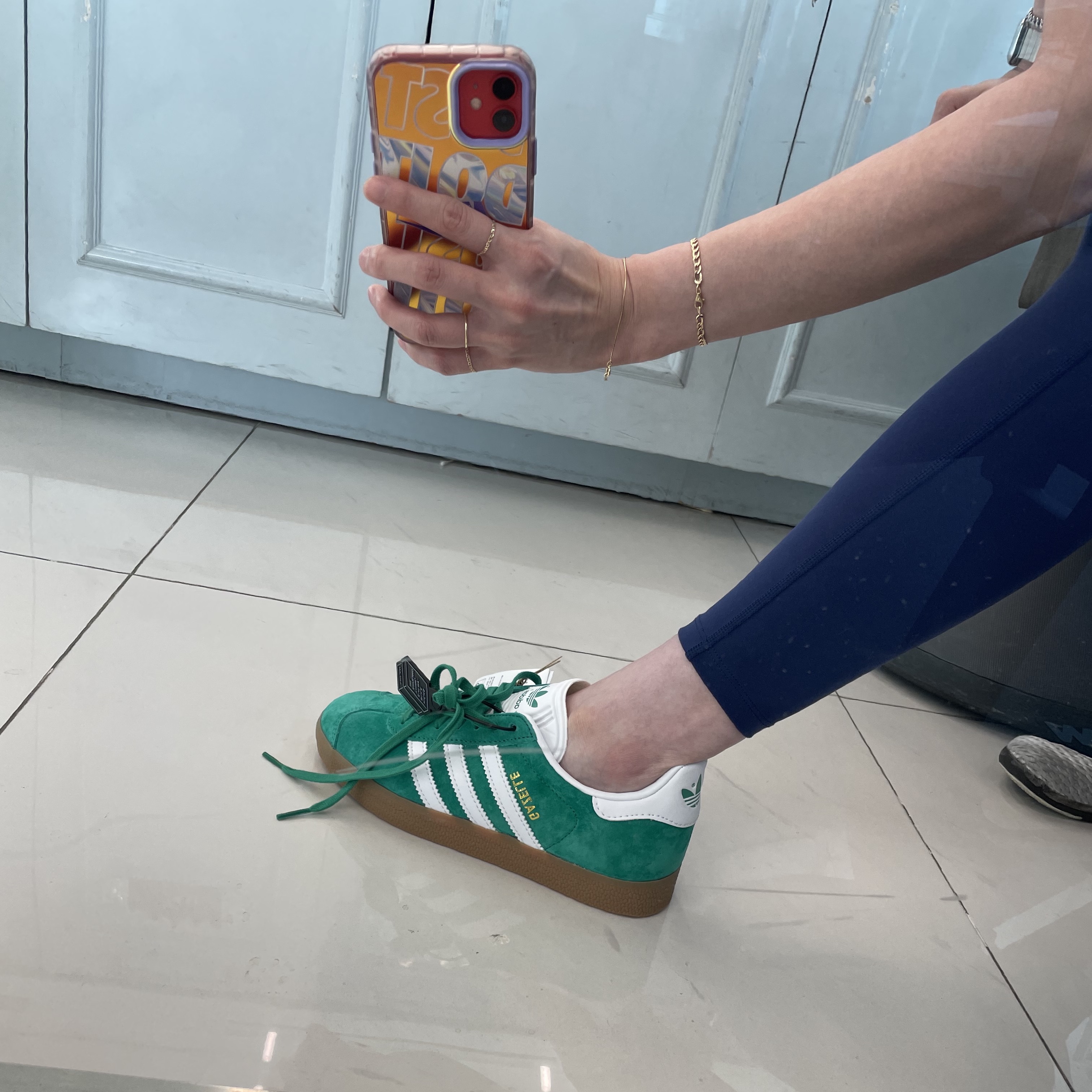 Adidas Gazelle Court Green Cloud White 착용 스타일