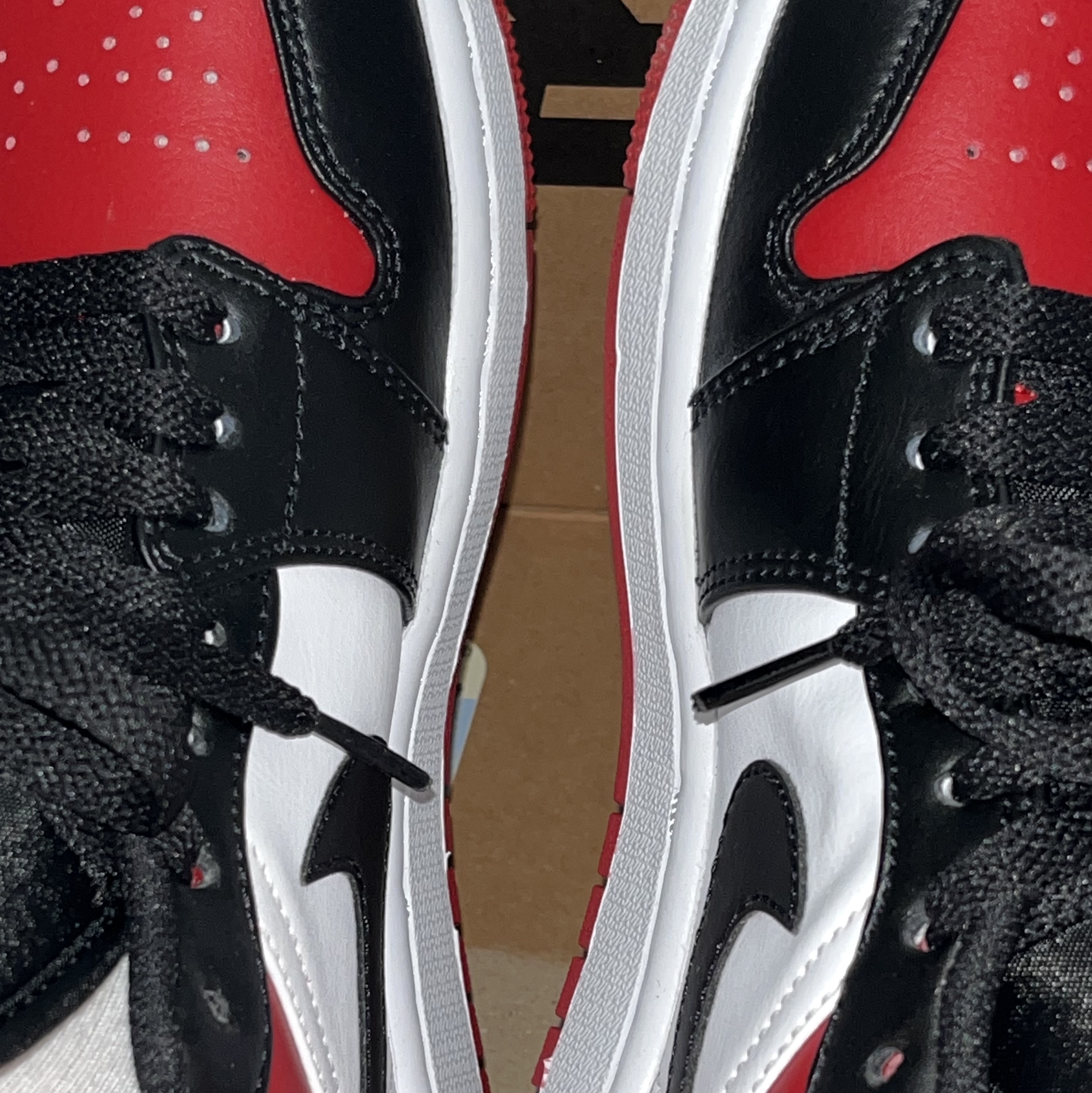 Jordan 1 Low Bred Toe 착용 스타일 - 1