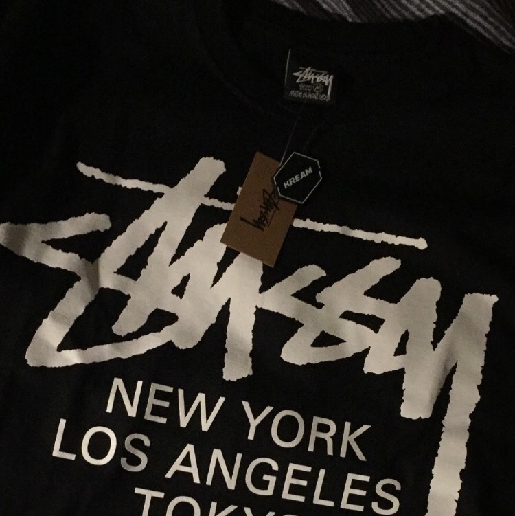 Stussy World Tour T-Shirt Black 착용 스타일