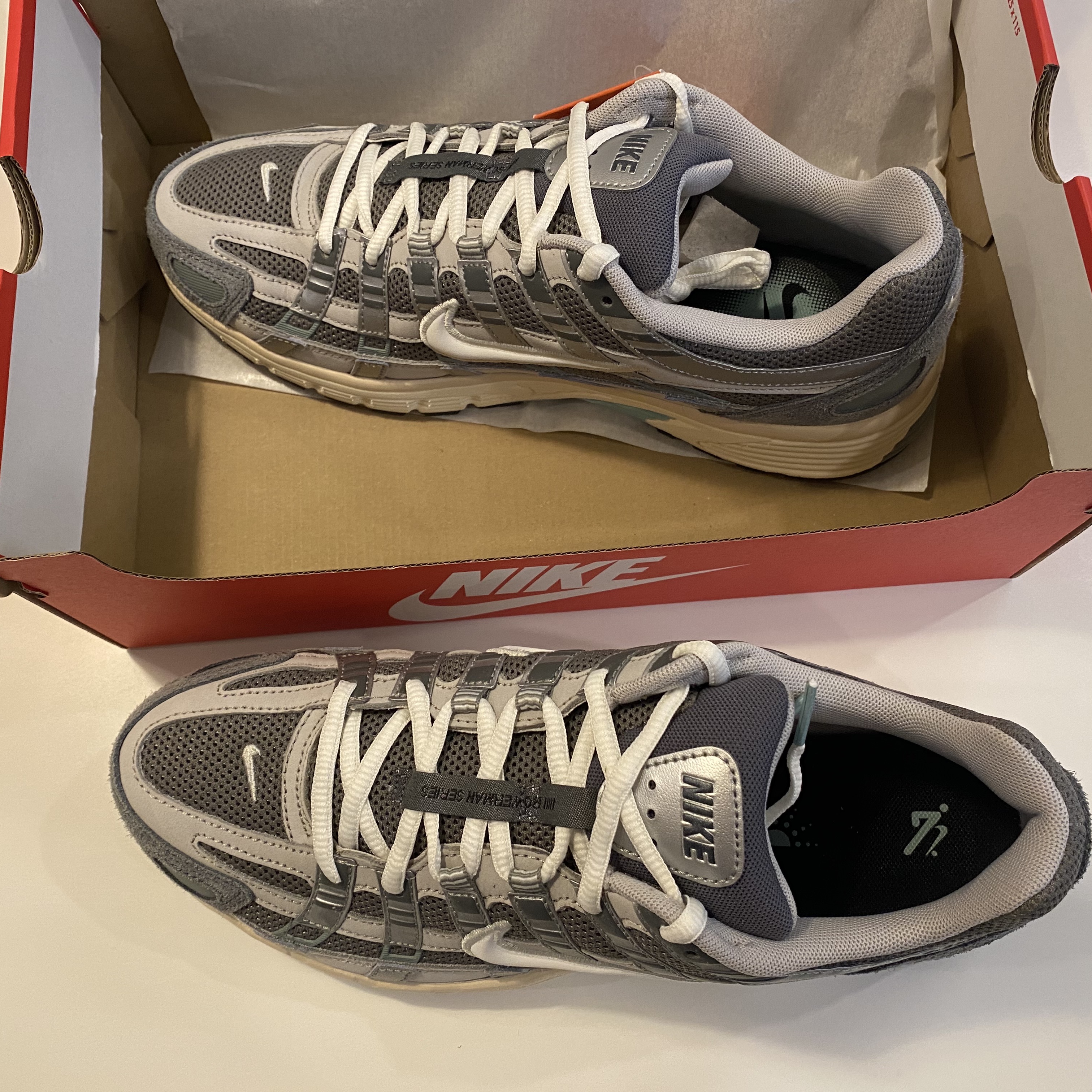 Nike P-6000 Flat Pewter Light Iron Ore 착용 스타일 - 5