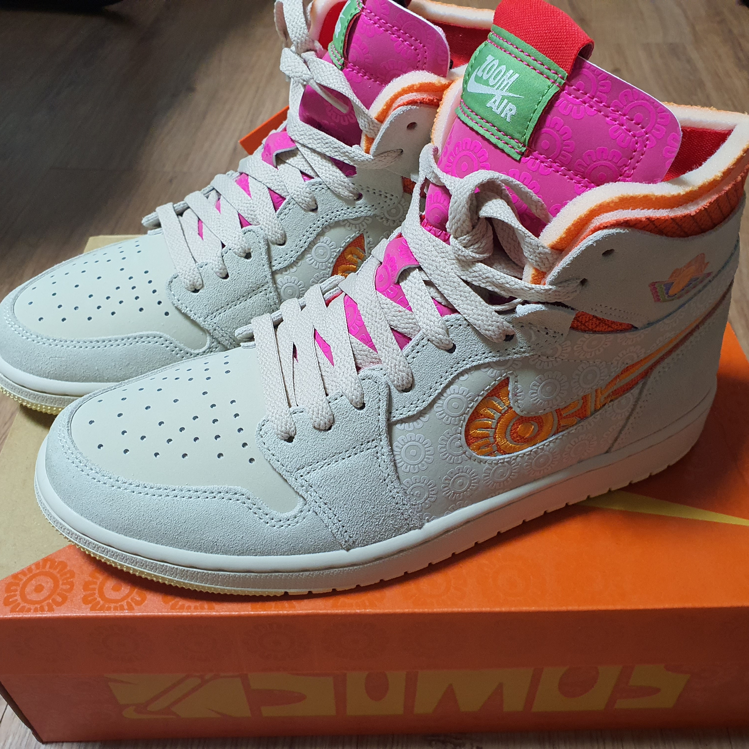 Jordan 1 Zoom Air CMFT Somos Familia Dia De Muertos 착용 스타일