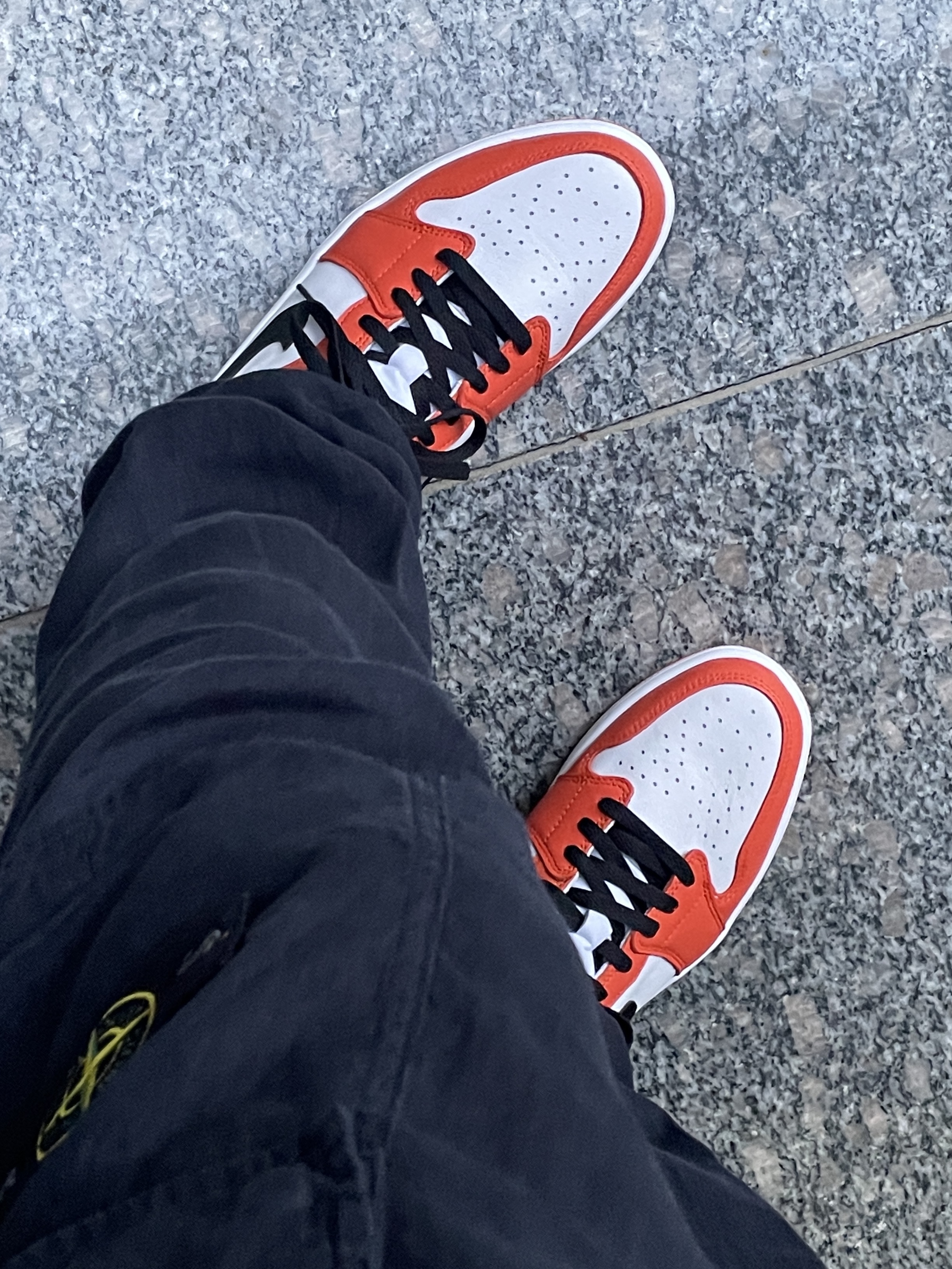 Jordan 1 Low OG Starfish, Stone Island 31303 Cargo Pants Navy Blue - 23SS 착용 스타일 - 2