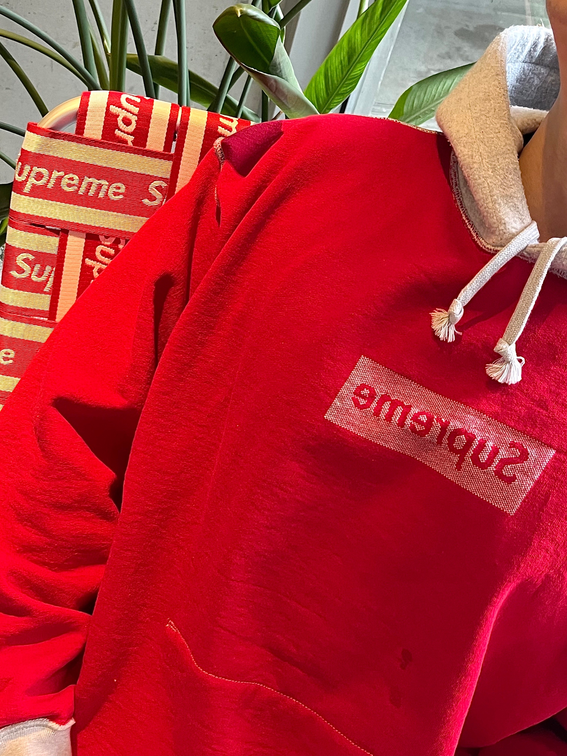Supreme Inside Out Box Logo Hooded Sweatshirt Heather Grey - 23SS 착용 스타일 - 2