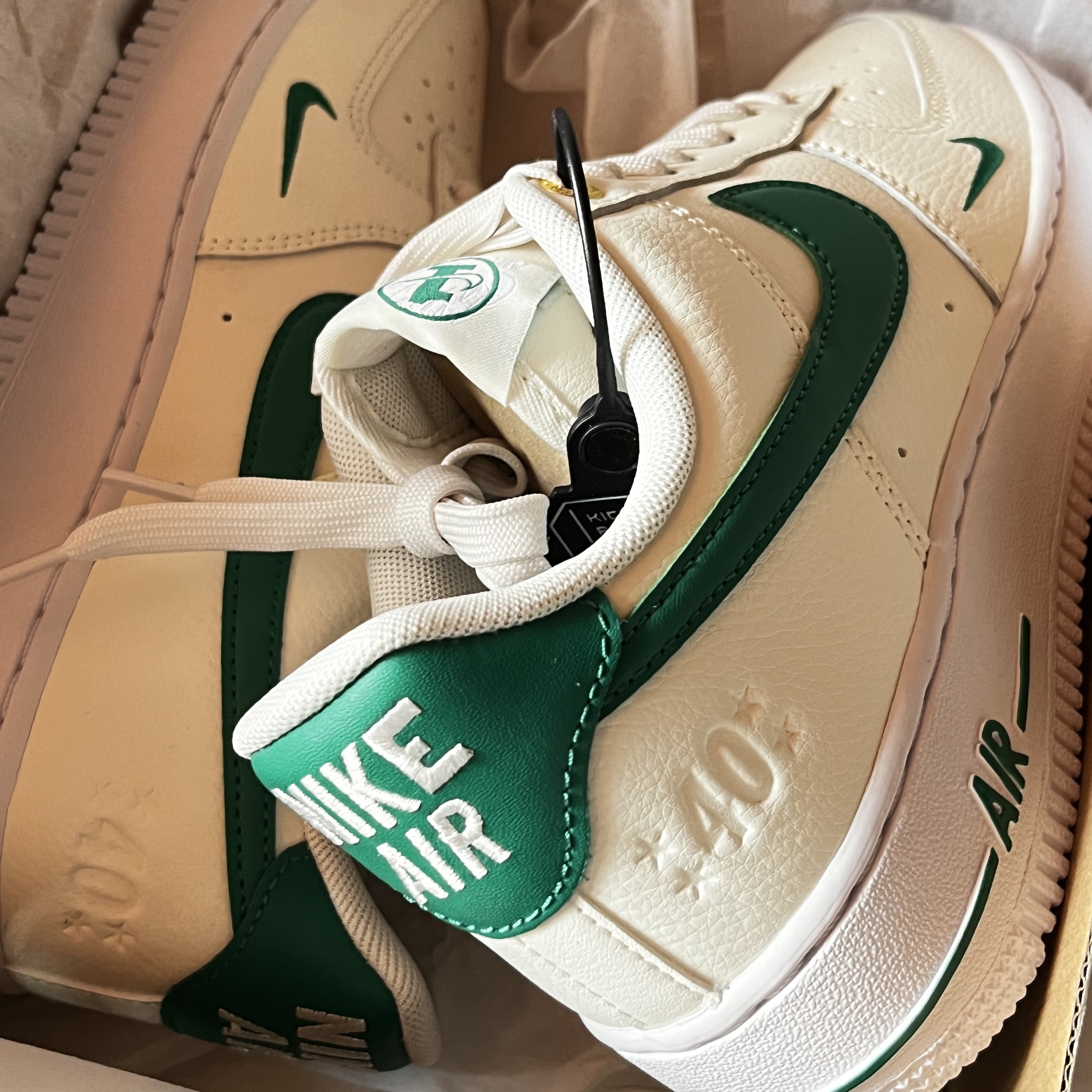 (W) Nike Air Force 1 '07 SE 40th Anniversary Join Forces Sail Malachite 착용 스타일