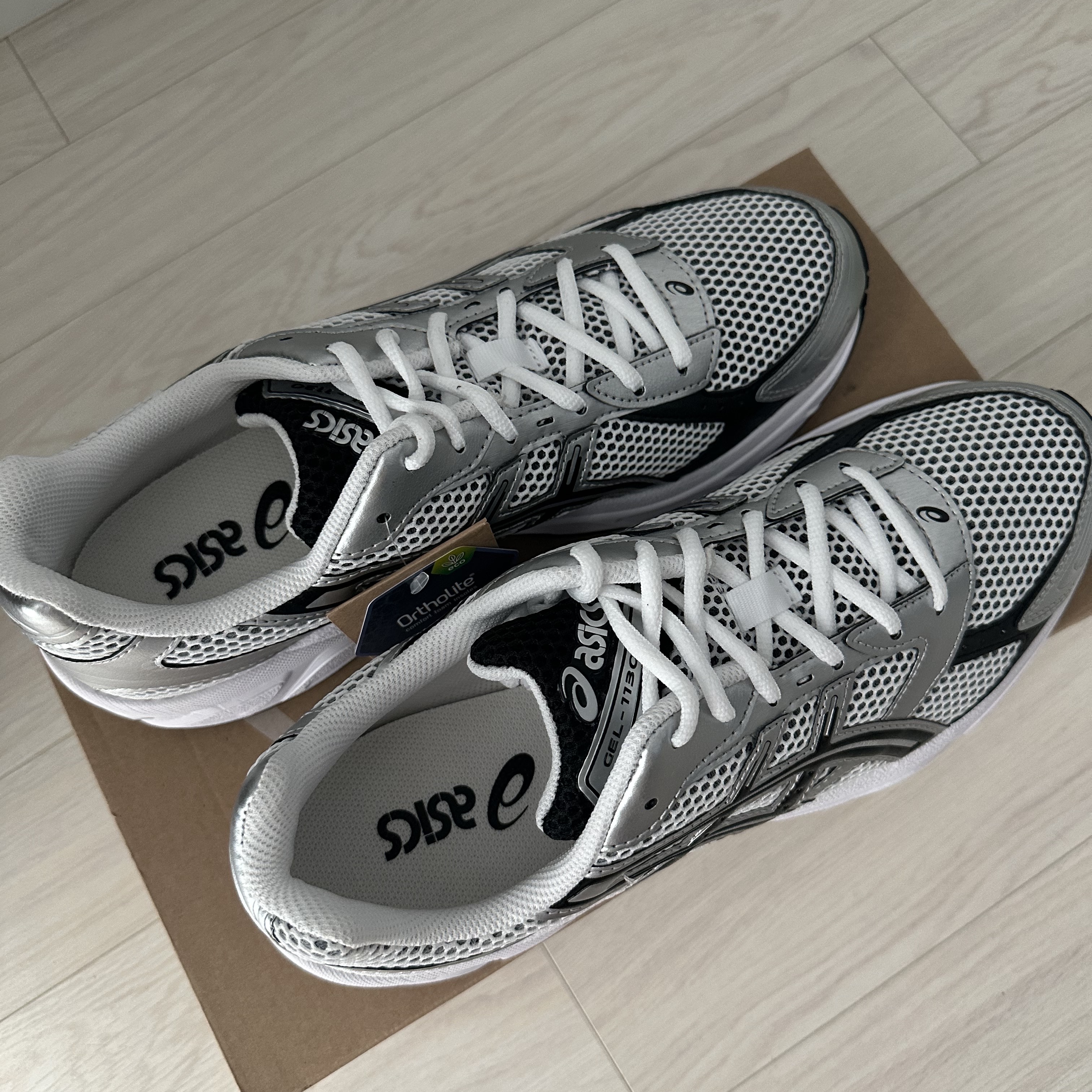 Asics Gel-1130 White Black 착용 스타일