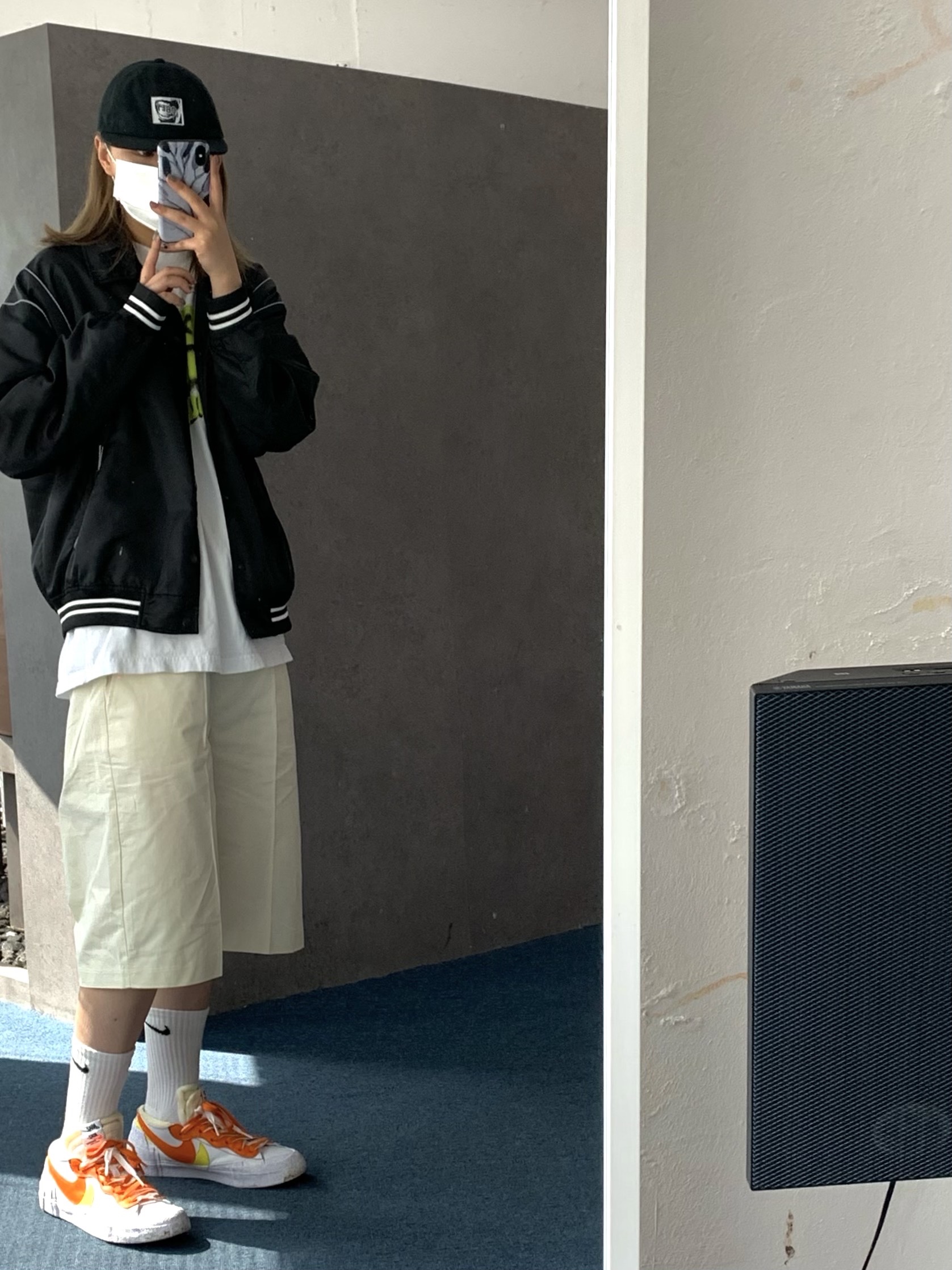 Nike x Sacai Blazer Low Magma Orange 착용 스타일 - 3