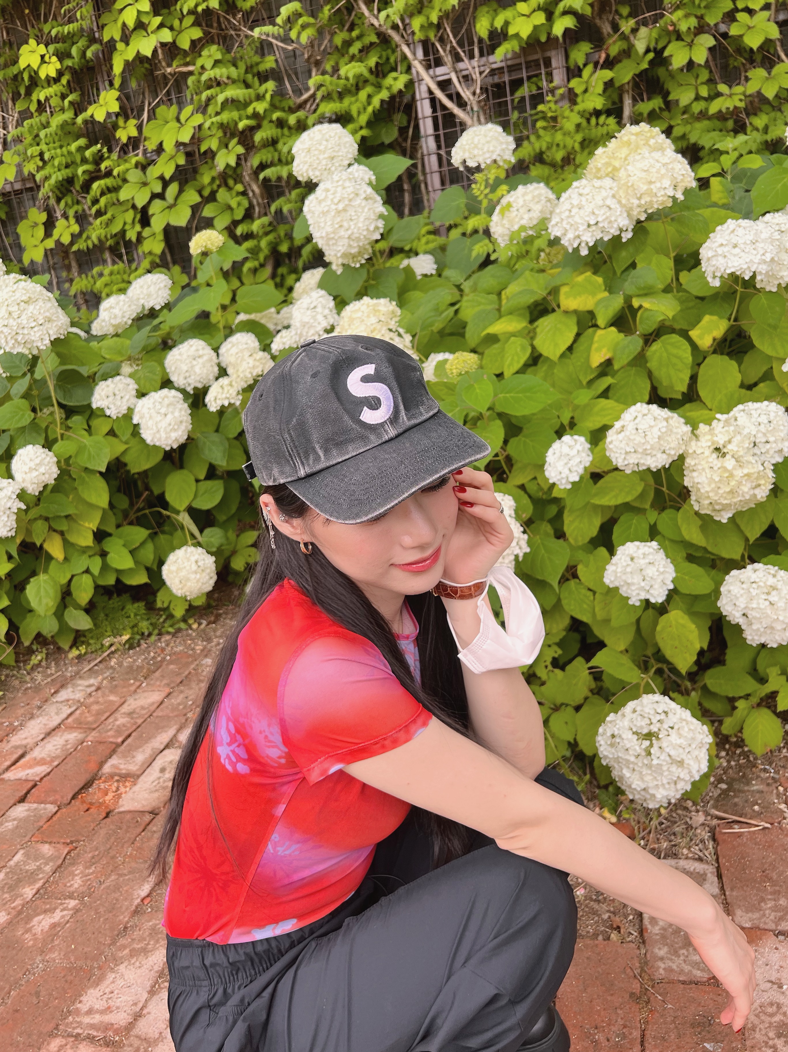Supreme Pigment Canvas S Logo 6-Panel Black - 23SS 착용 스타일