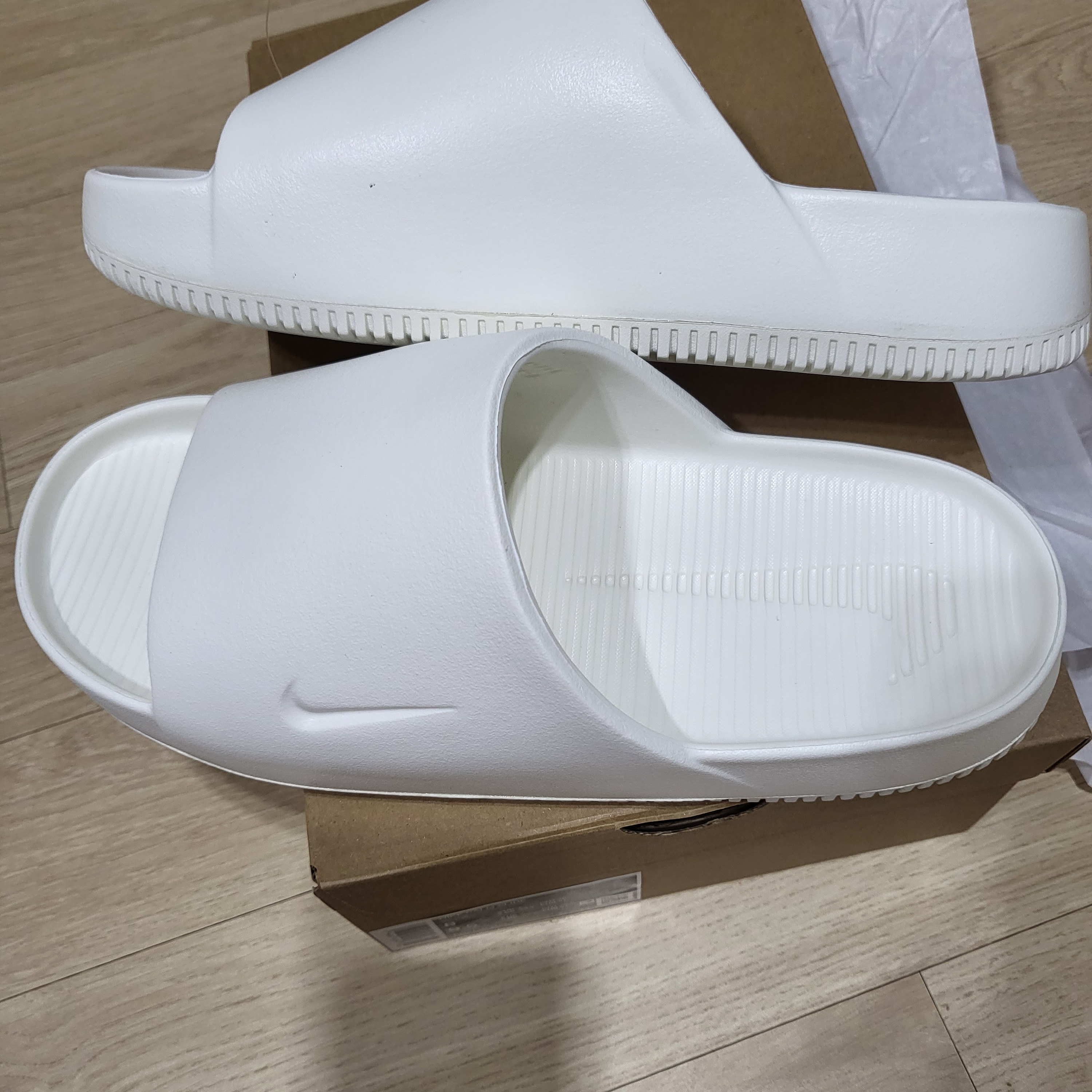 Nike Calm Slide Sail 착용 스타일 - 2