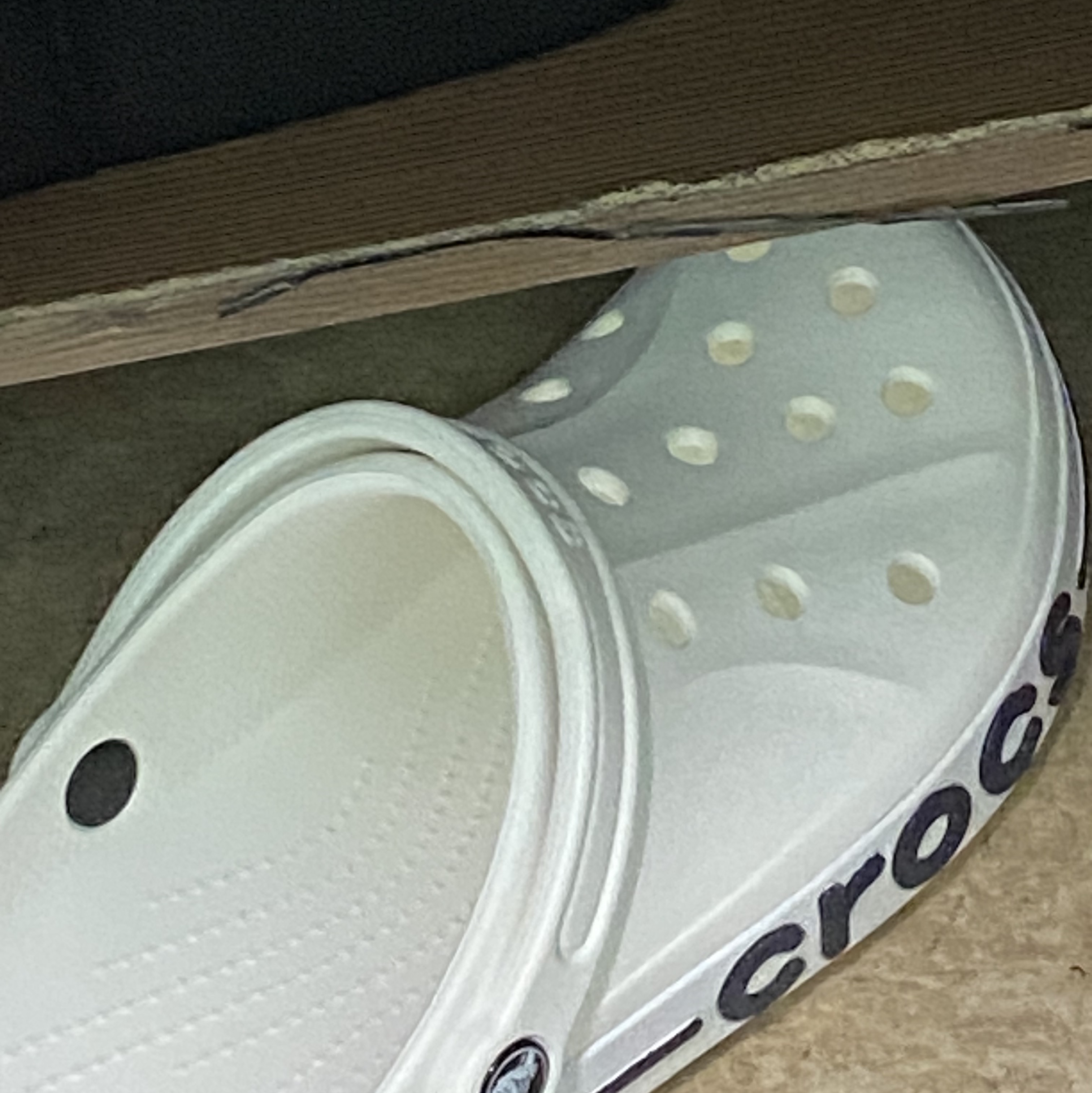 Crocs Bayaband Clog White Navy 착용 스타일