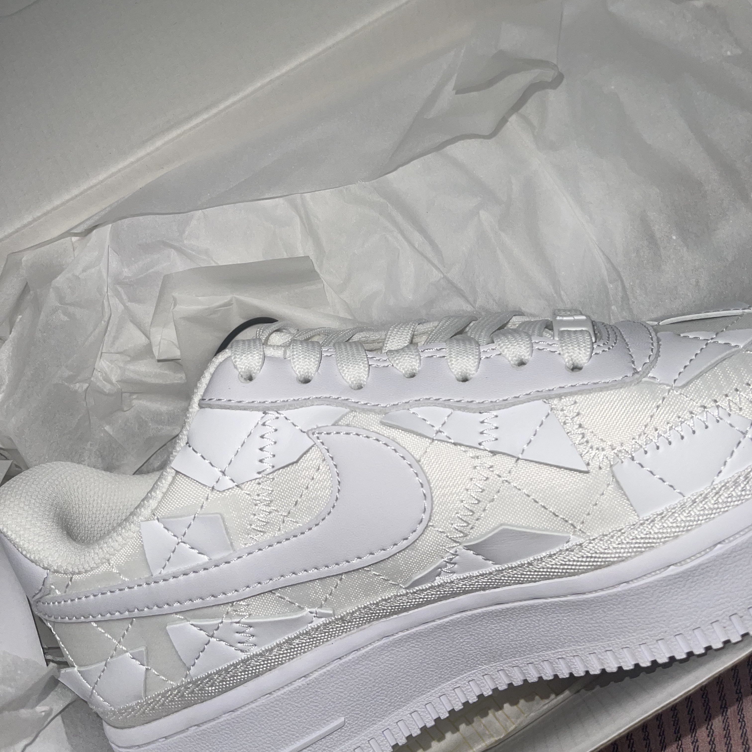 Nike x Billie Eilish Air Force 1 Low SP Triple White 착용 스타일