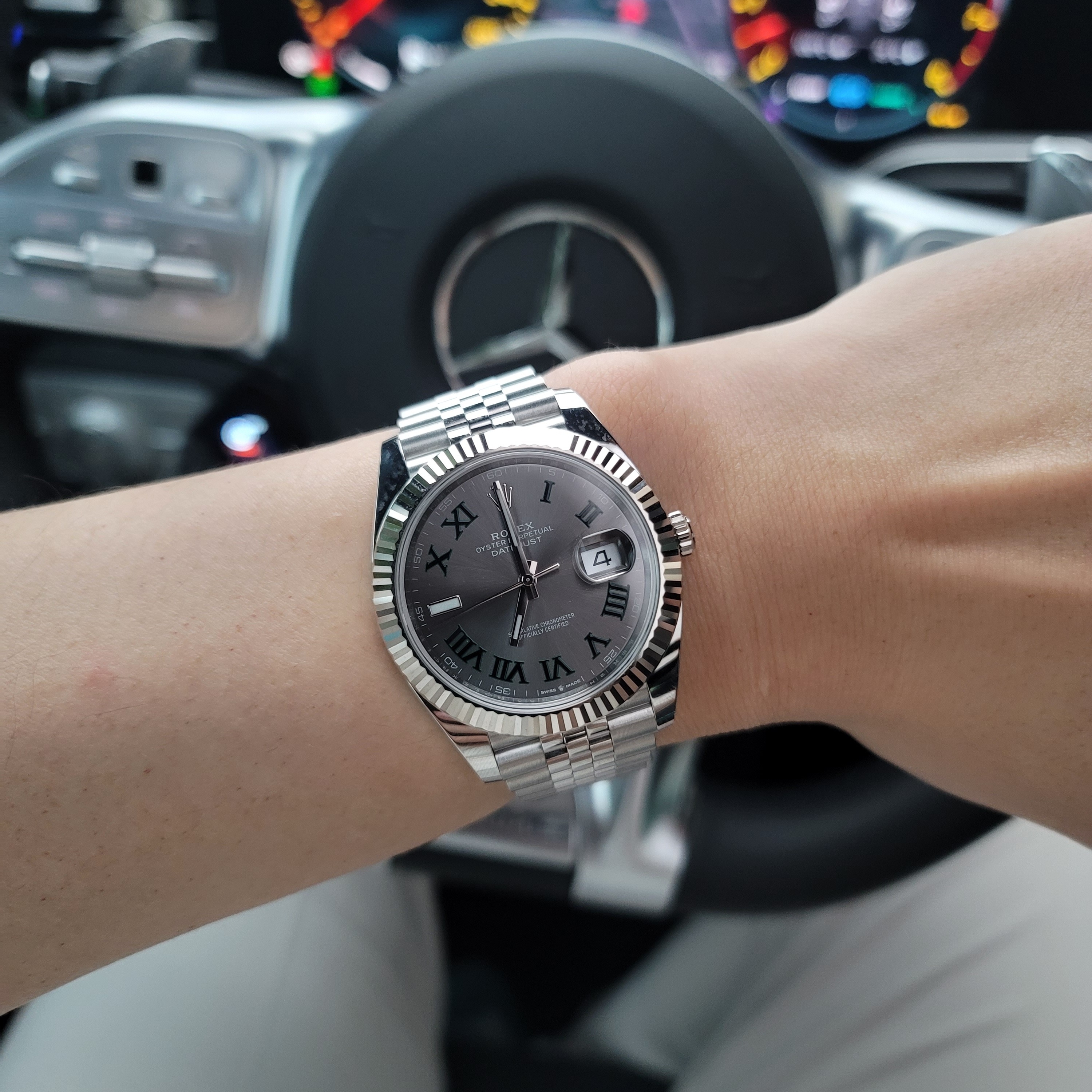 Rolex Datejust 41mm 126334 Slate Roman Jubilee 착용 스타일 - 1