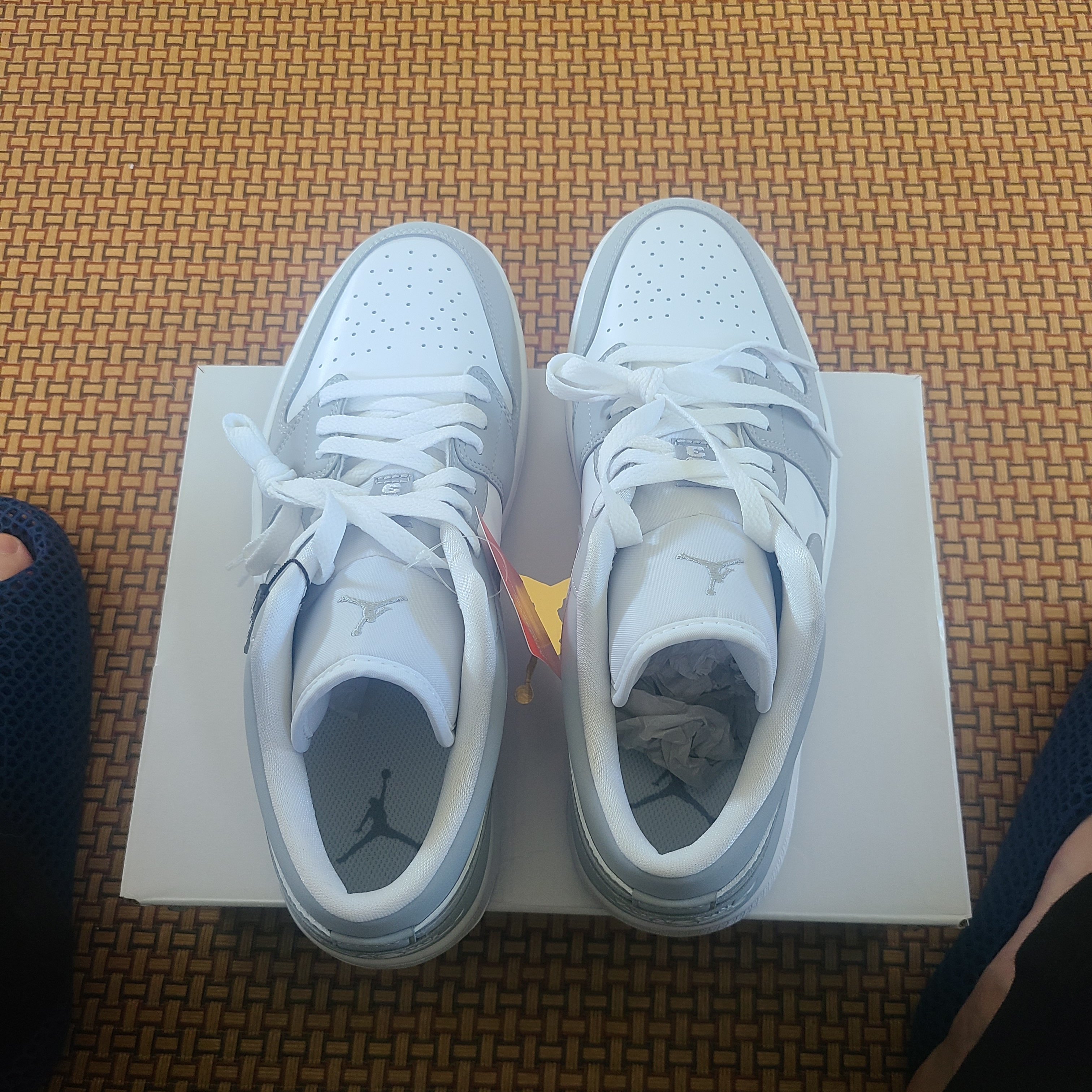 (W) Jordan 1 Low White Wolf Grey 착용 스타일