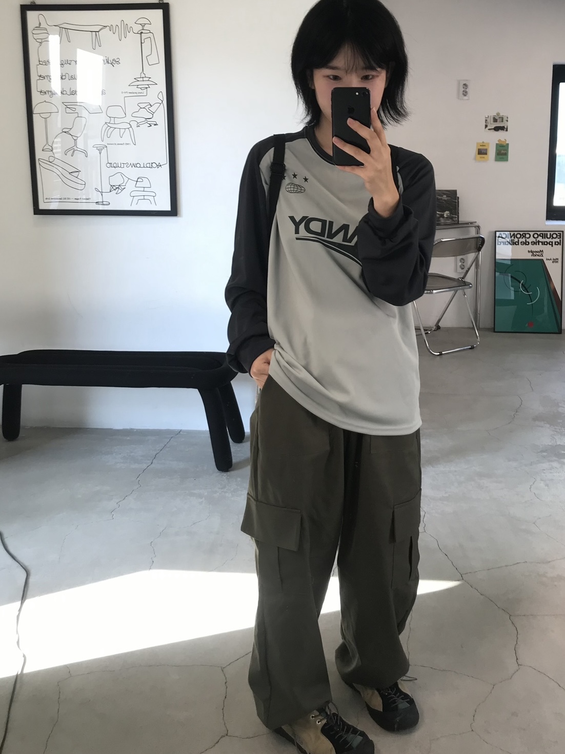 Supreme Bandana Box Logo Hooded Sweatshirt Heather Grey - 19FW, Stussy World Tour LS T-Shirt Black 2023 착용 스타일 - 2
