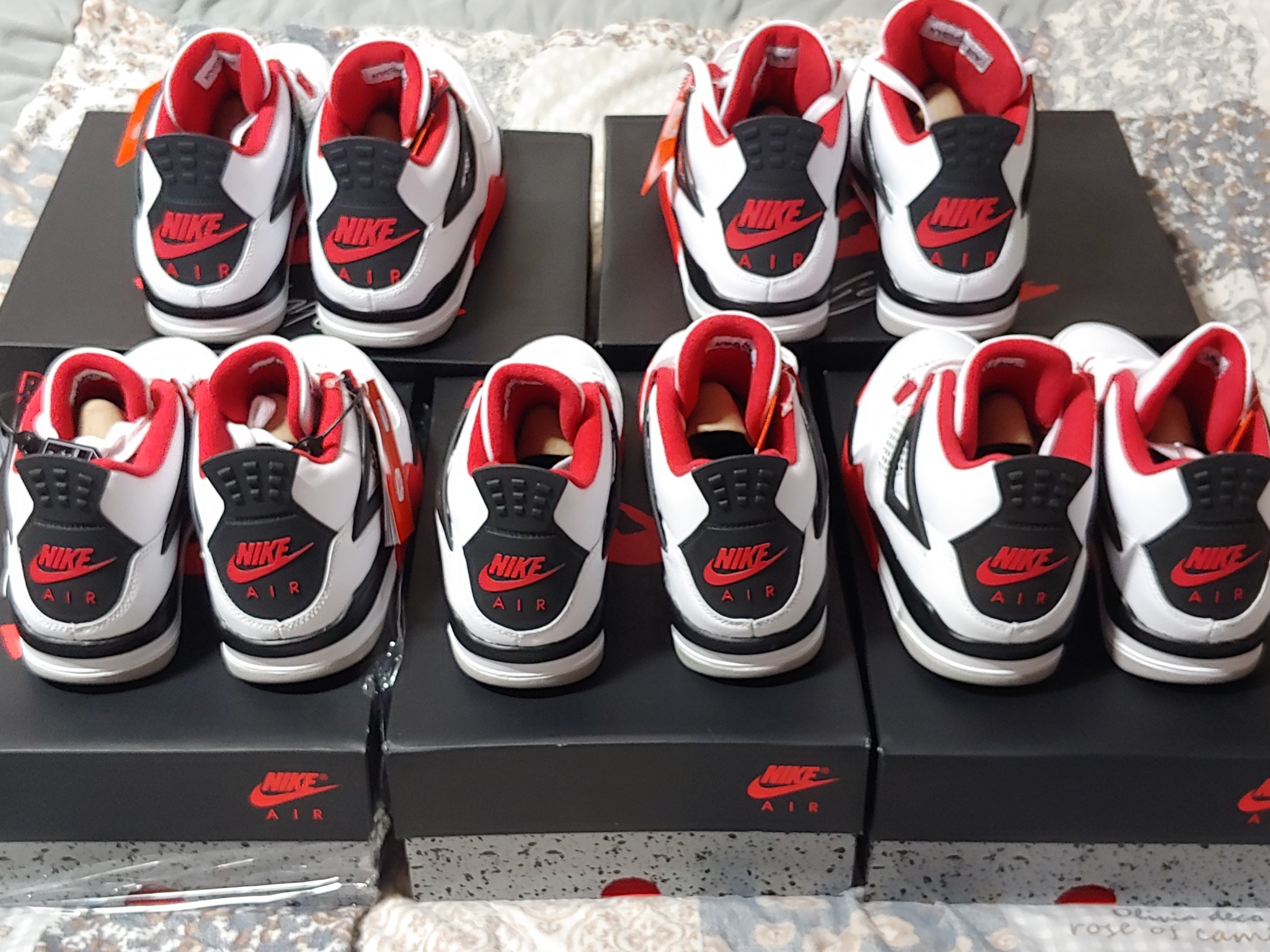 Jordan 4 Retro OG Fire Red 2020, (GS) Jordan 4 Retro OG Fire Red 2020 착용 스타일 - 1