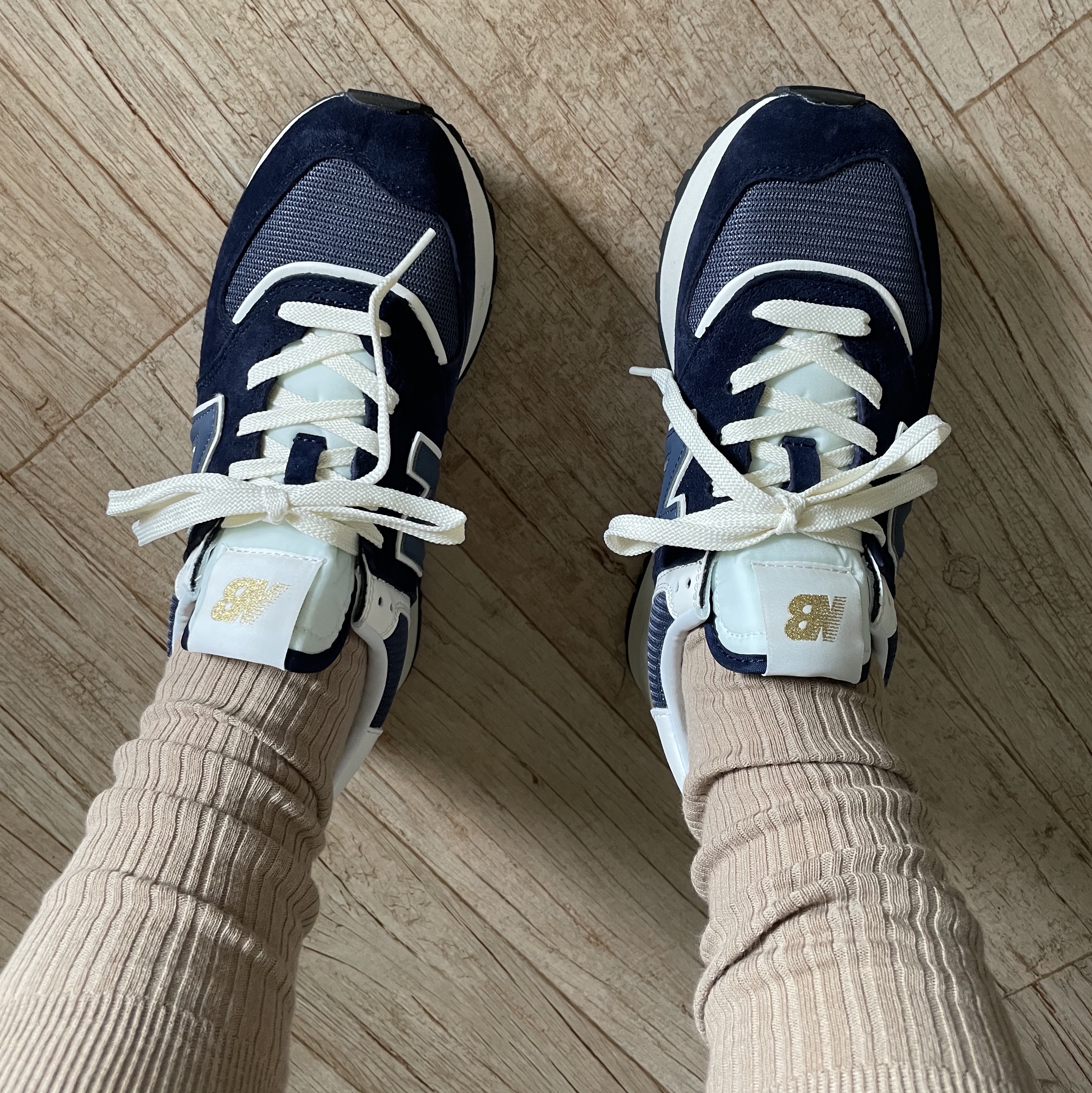 New Balance 574 Legacy Navy 착용 스타일