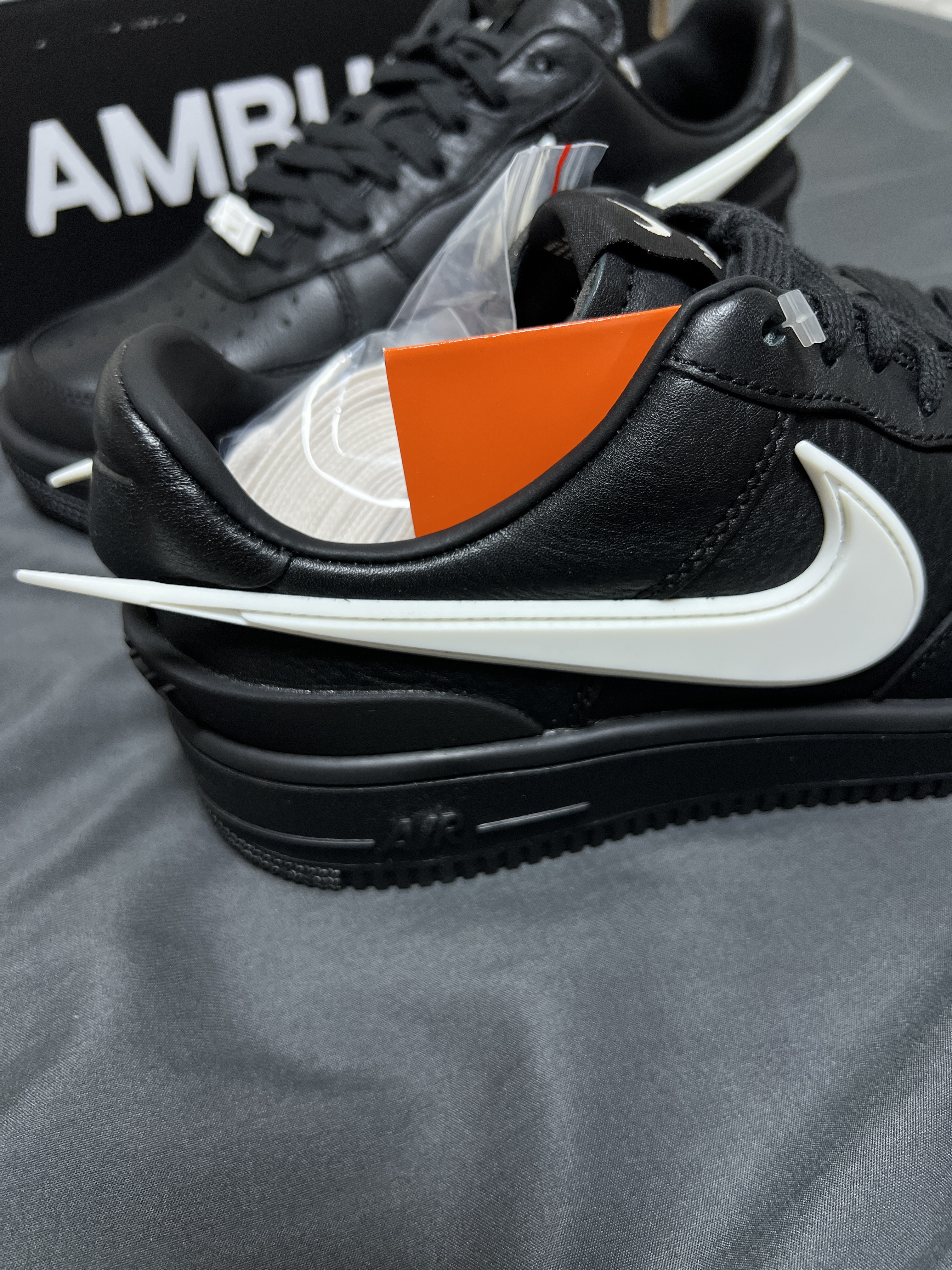 Nike x Ambush Air Force 1 Low SP Black 착용 스타일 - 4