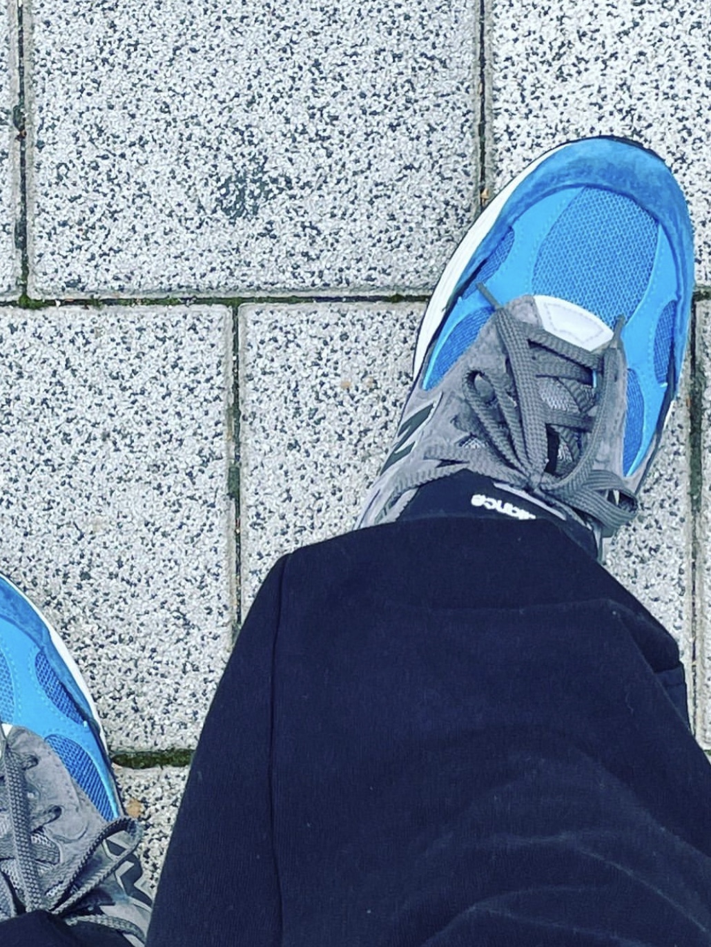 New Balance 992 Made in USA Blue Grey 착용 스타일 - 1