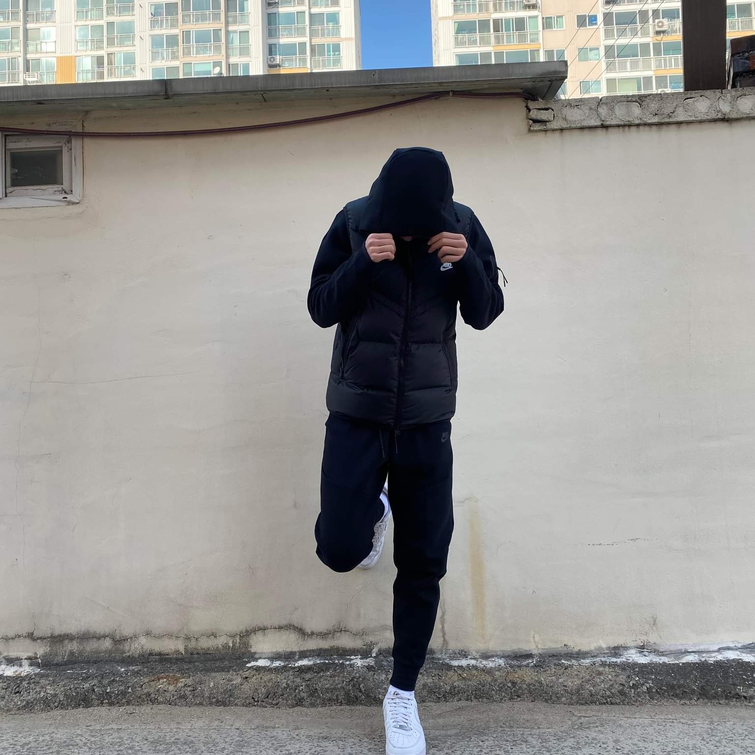 Nike Air Force 1 '07 Low White, Nike NSW Tech Fleece Jogger Black - Asia 착용 스타일