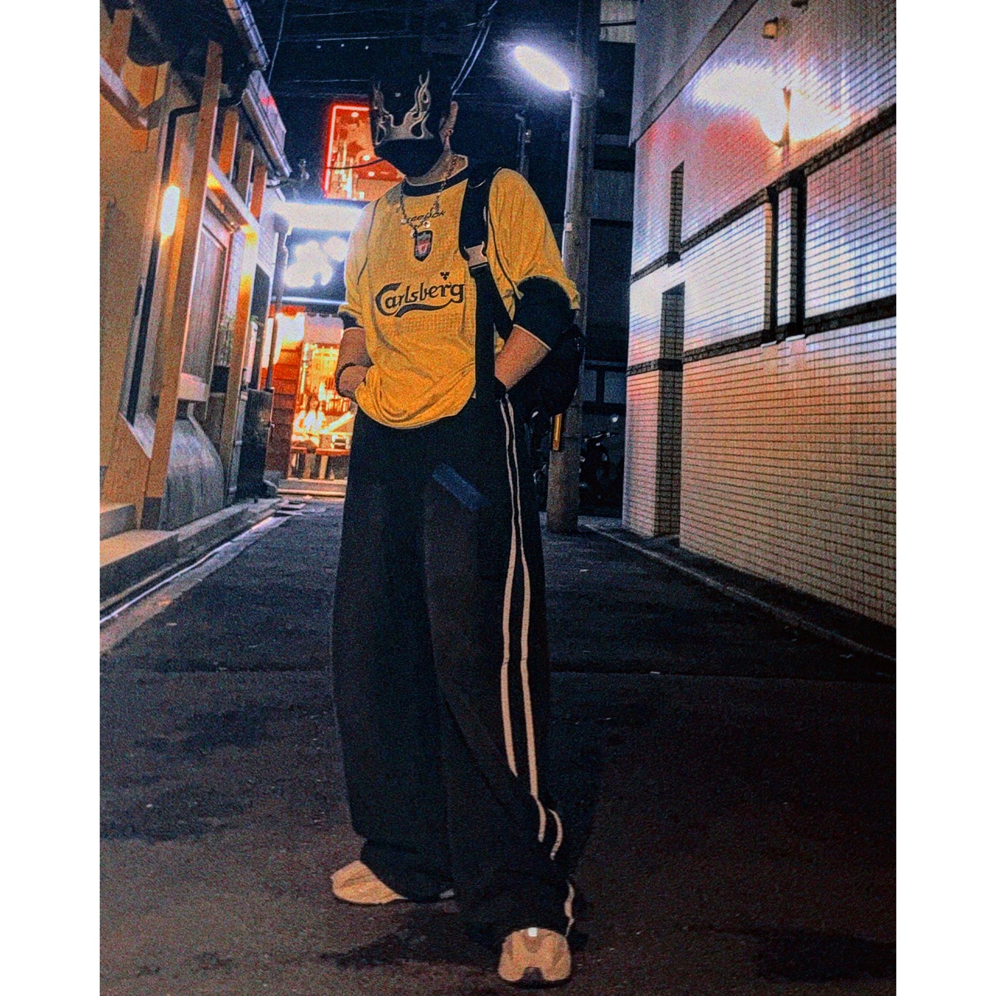 Yeezy Gap Engineered By Balenciaga Flame Cap Black, Adidas Yeezy Boost 700 Analog 2019 착용 스타일