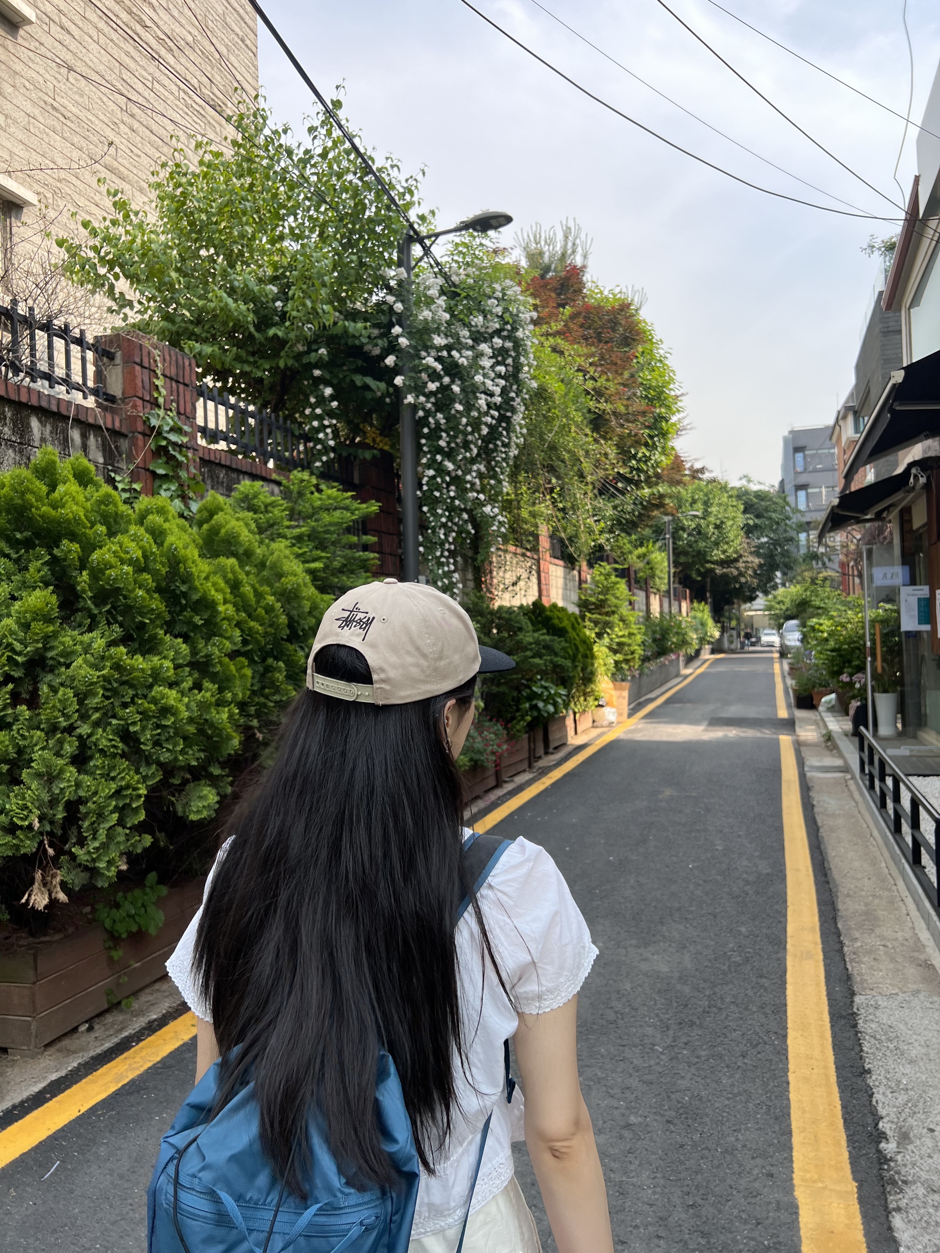 Arc'teryx Heliad 10 Backpack Serene, Stussy Vintage S Low Pro Cap Khaki 착용 스타일 - 3
