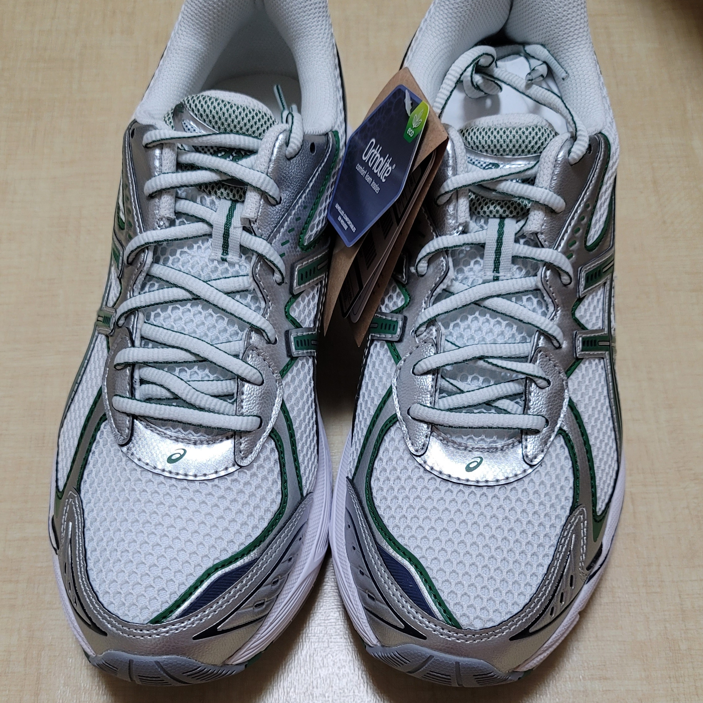 Asics GT-2160 White Shamrock Green 착용 스타일 - 1