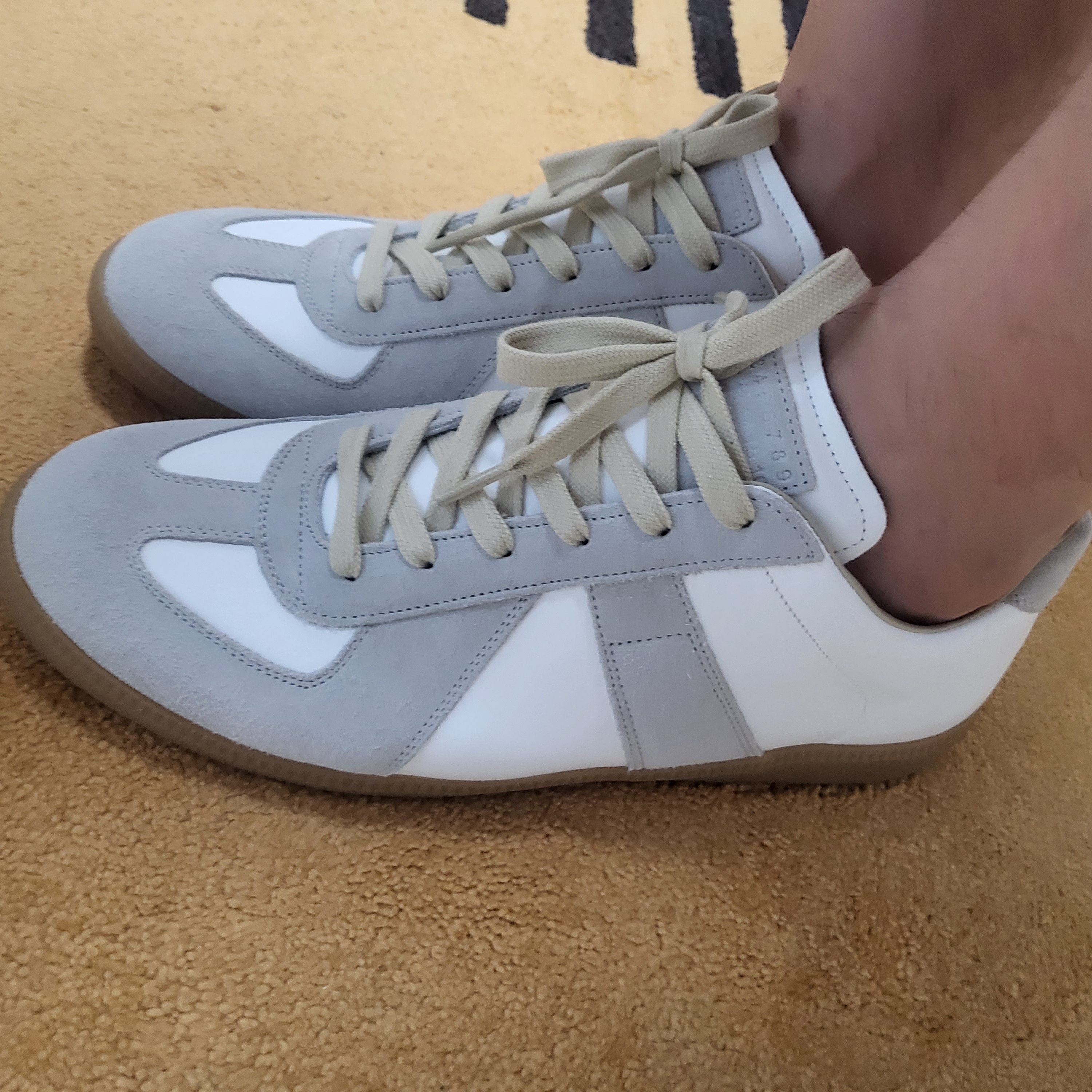 Maison Margiela Calfskin Replica Sneakers 착용 스타일 - 2