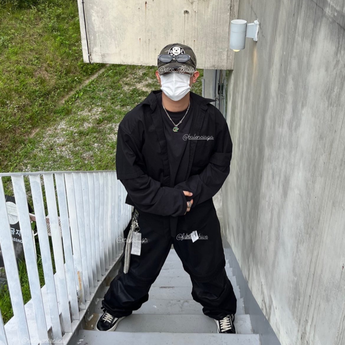Rick Owens Luxor Vintage Sneakers Black Milk, Farfromwhat Far Layered Work Pants Charcoal 착용 스타일