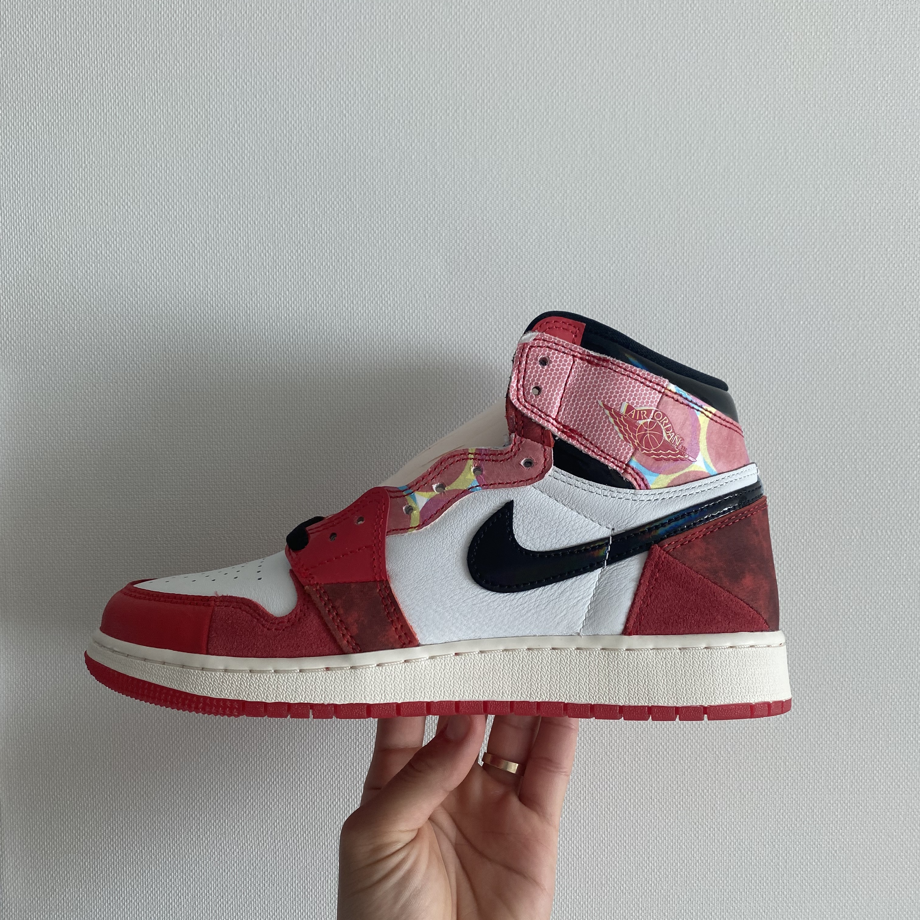 Jordan 1 Retro High Spider-Man Next Chapter 착용 스타일 - 1