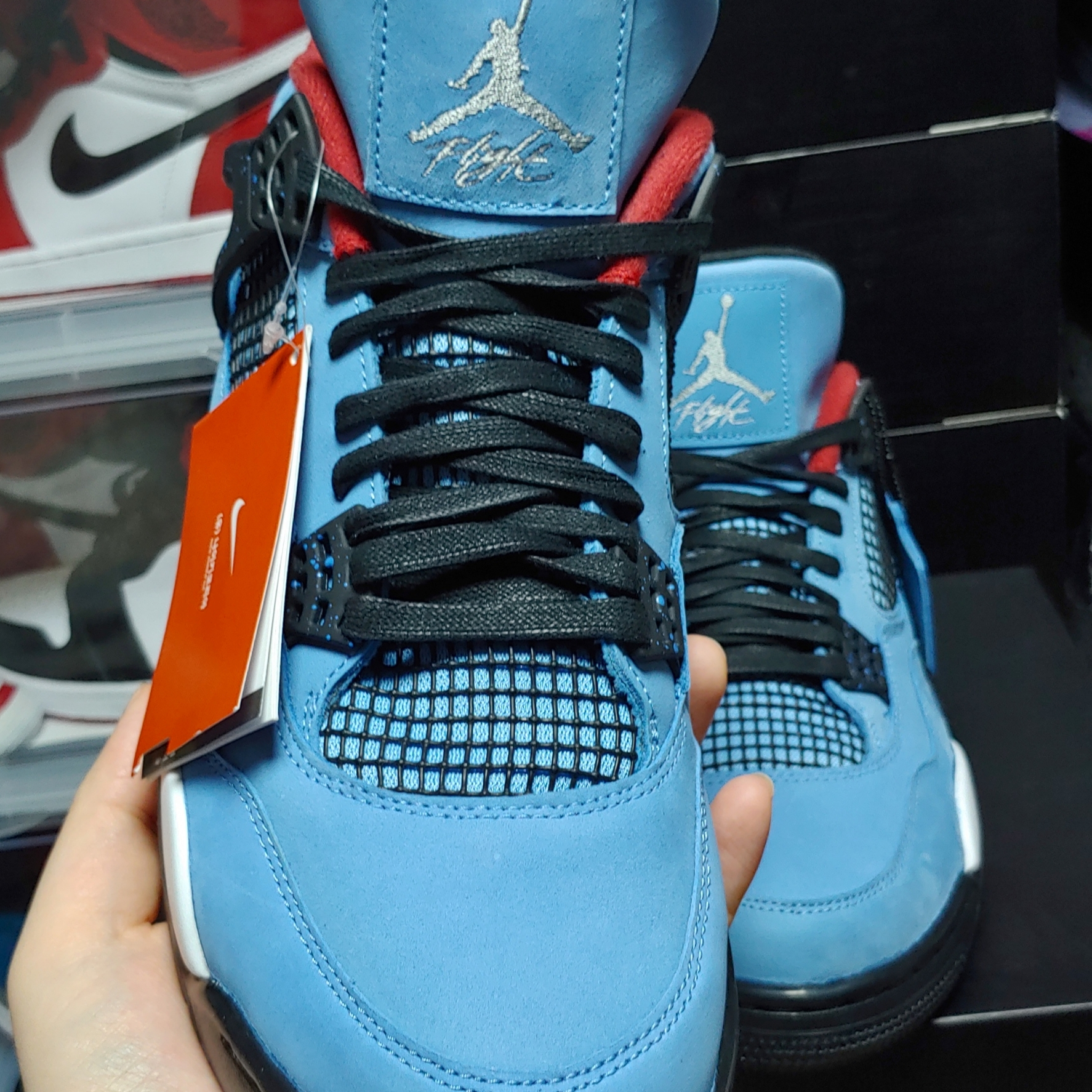 Jordan 4 x Travis Scott Retro Cactus Jack, Jordan 1 Retro High OG Chicago 2015 착용 스타일 - 3
