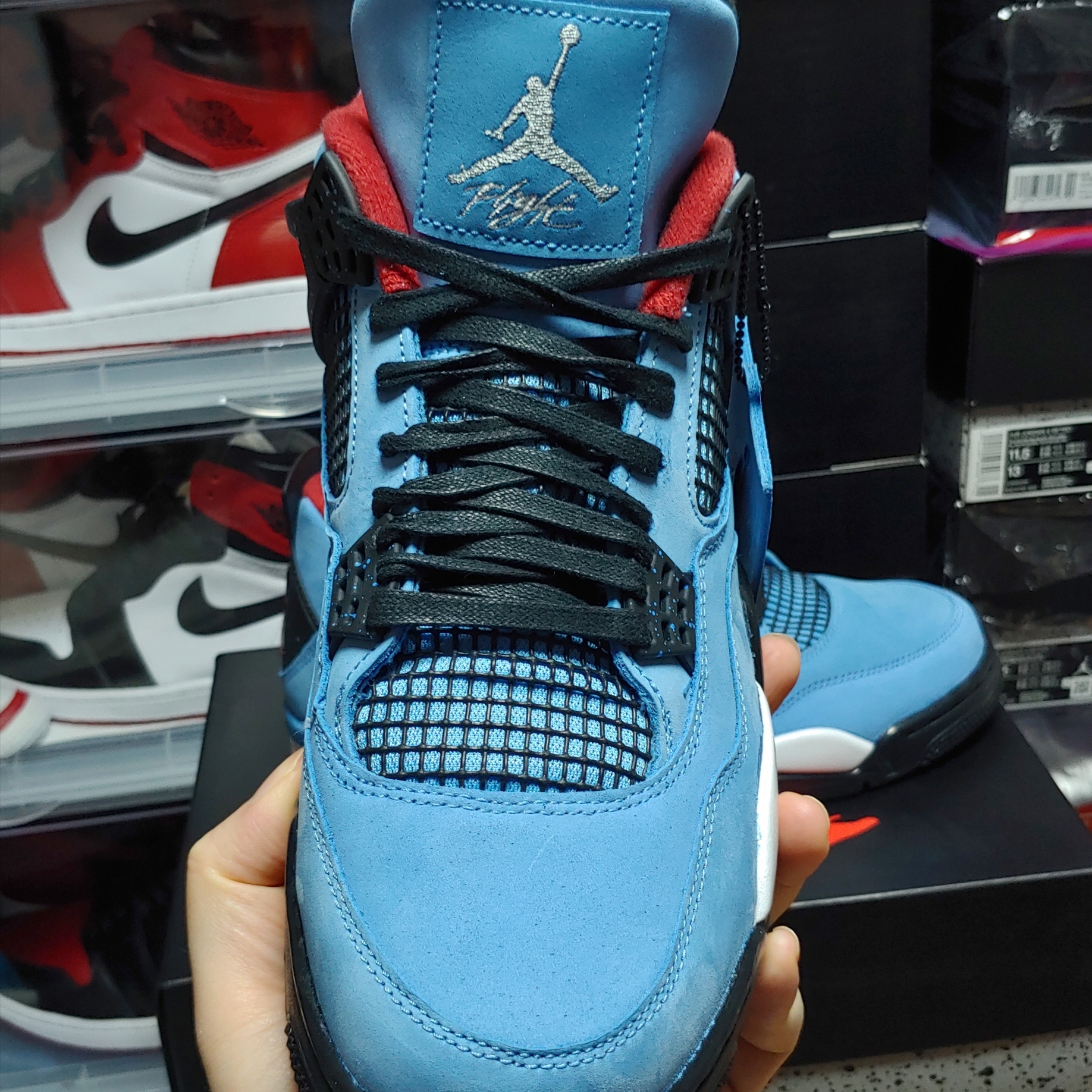 Jordan 4 x Travis Scott Retro Cactus Jack, Jordan 1 Retro High OG Chicago 2015 착용 스타일 - 4