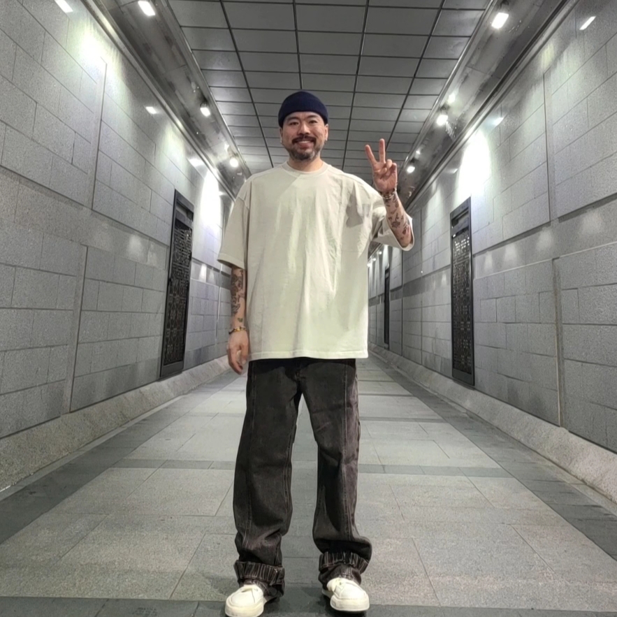 Maison Mihara Yasuhiro OG Sole Over Dyed Leather x Canvas Lowcut Sneakers Beige 착용 스타일 - 1