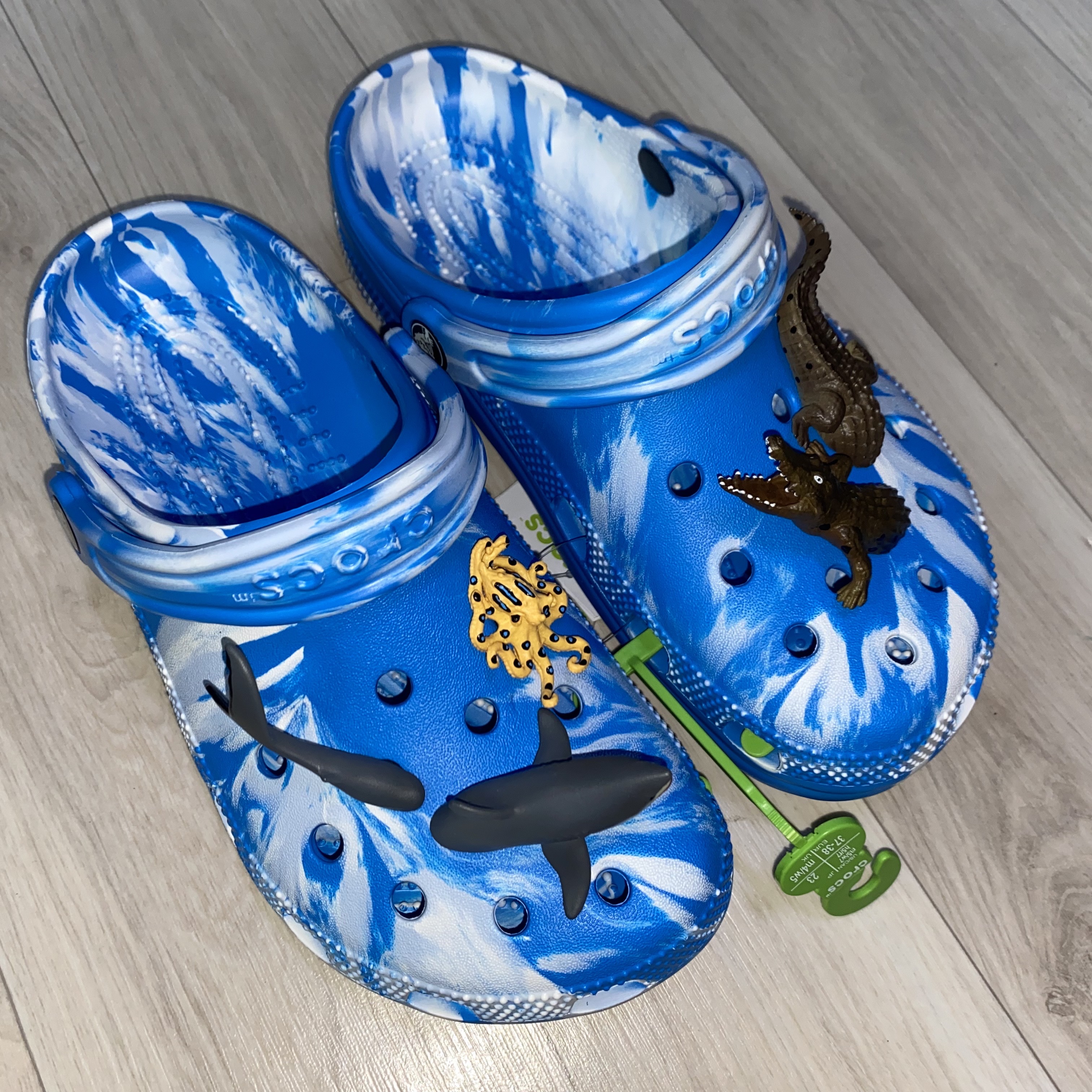 Crocs x StreetX Classic Clog Multi, Crocs x Salehe Bembury Pollex Clog Horchata 착용 스타일